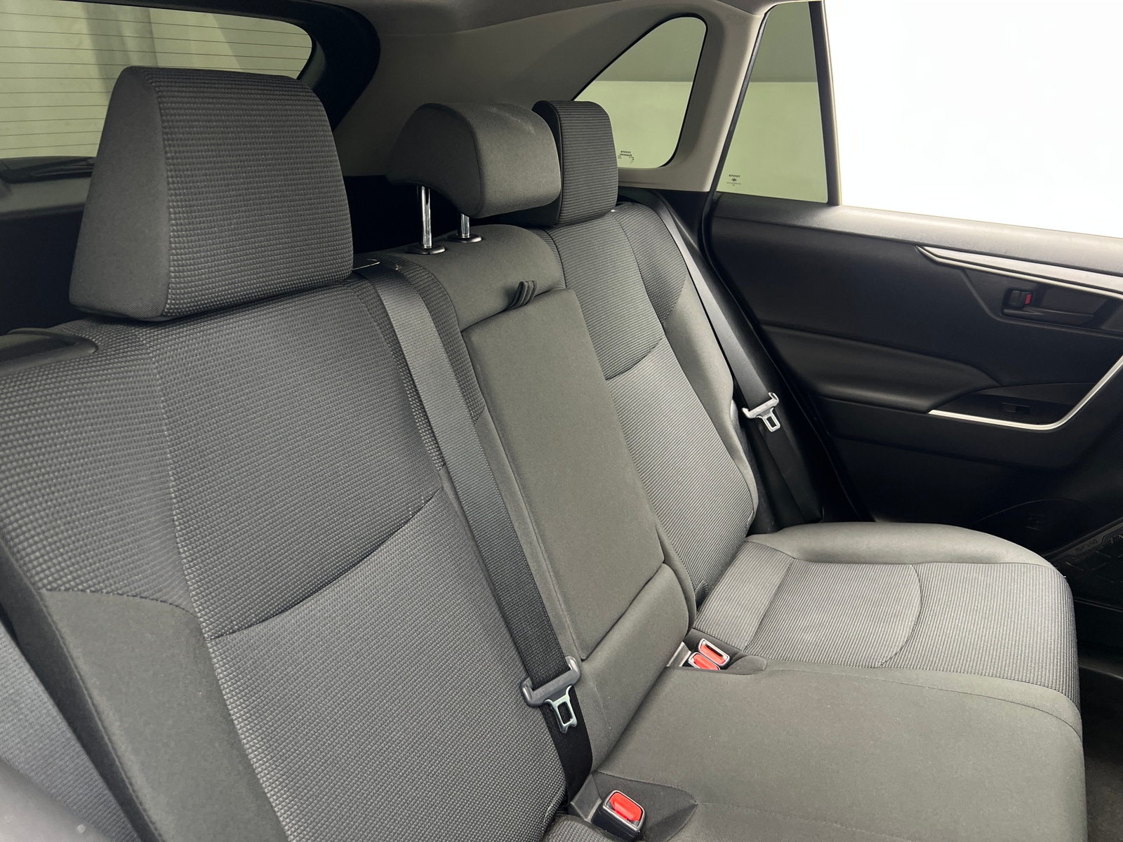 Thumbnail: 2021 Toyota RAV4 - 6