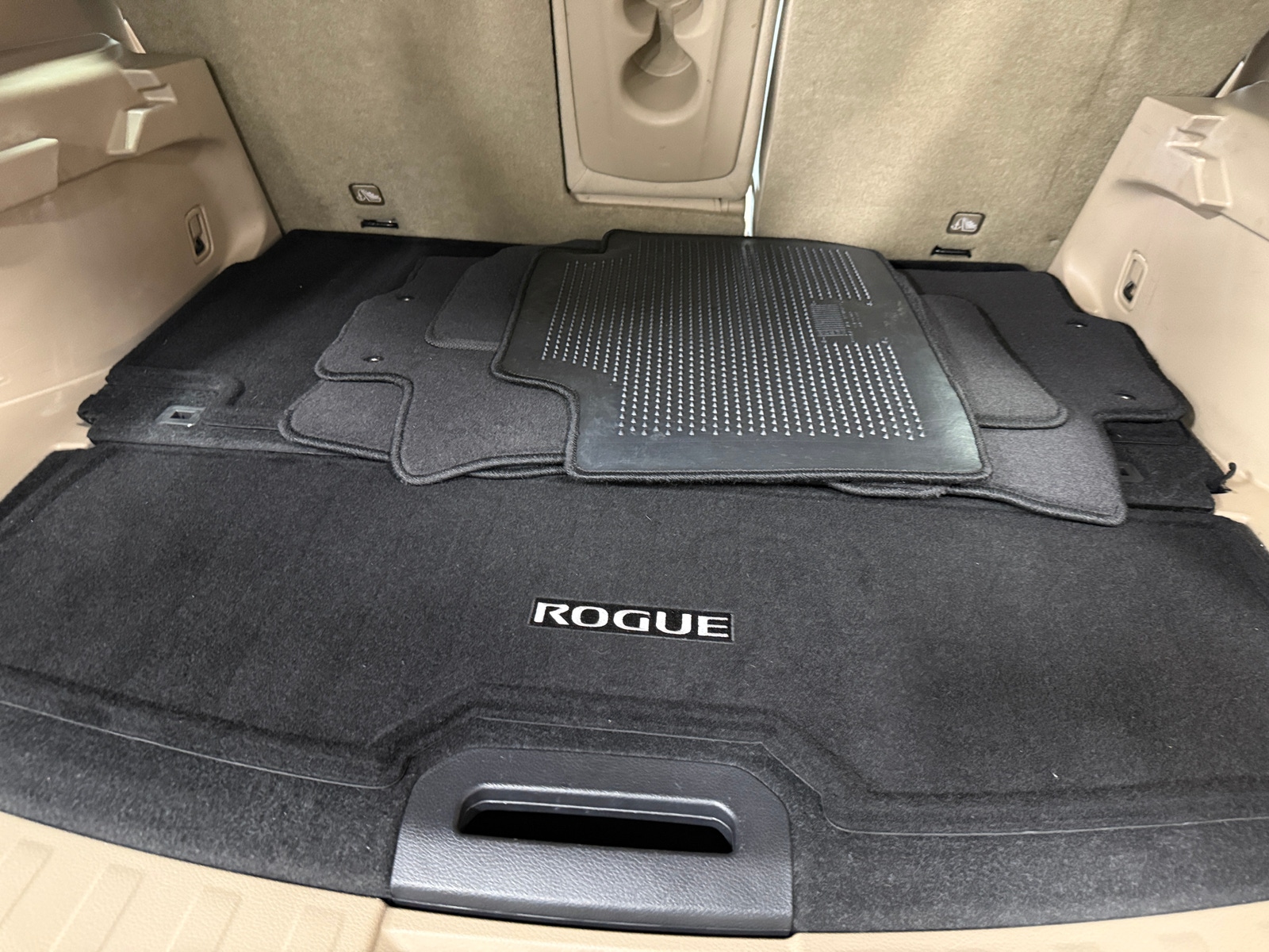 Thumbnail: 2016 Nissan Rogue - 7