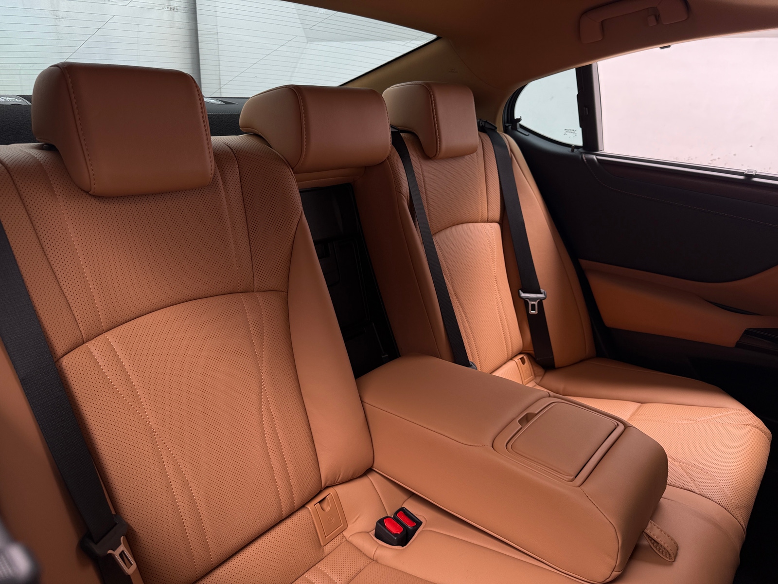 Thumbnail: 2025 Lexus ES - 5
