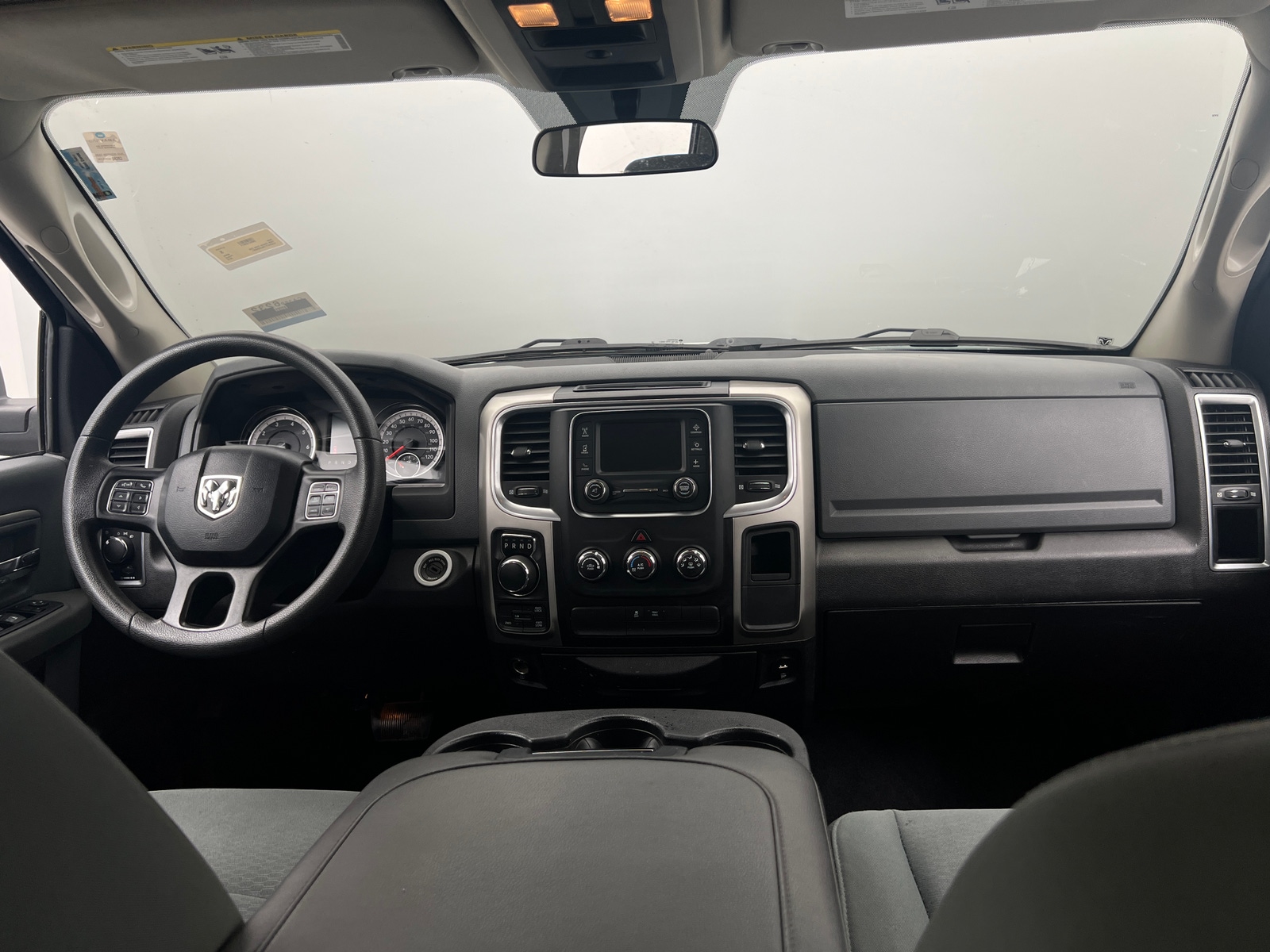 Thumbnail: 2019 RAM 1500 Classic - 3