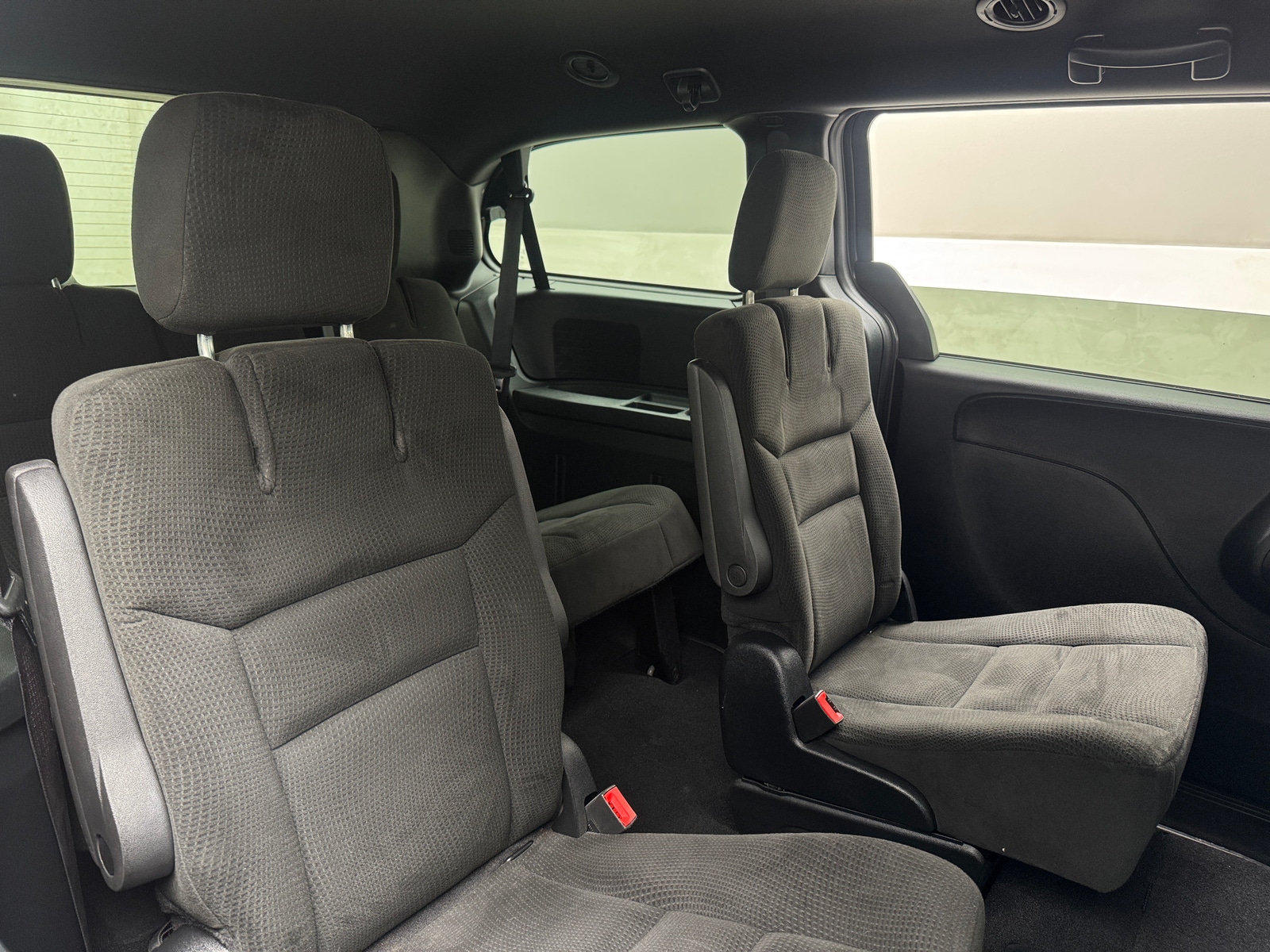 Thumbnail: 2015 Dodge Grand Caravan - 6