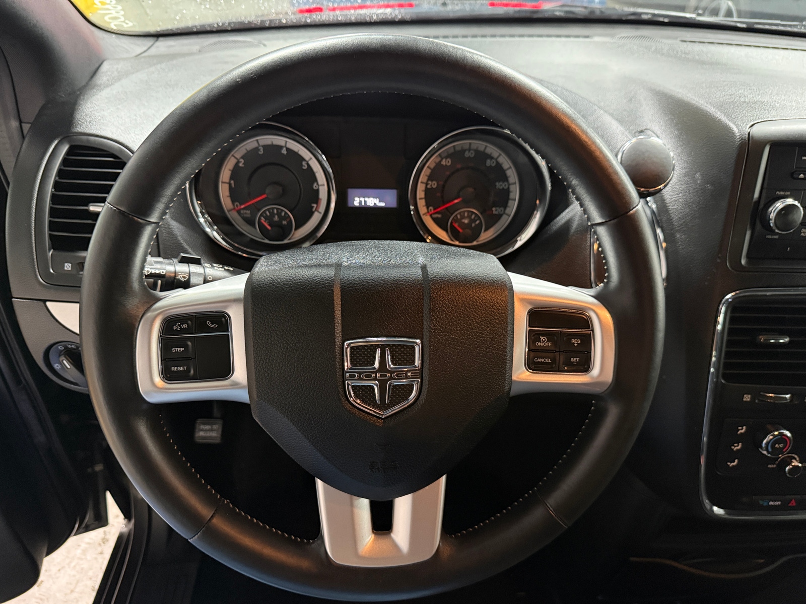 Thumbnail: 2015 Dodge Grand Caravan - 5