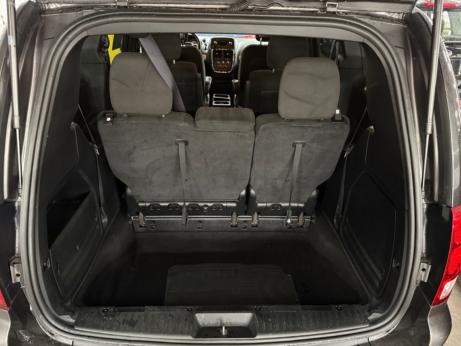 Thumbnail: 2015 Dodge Grand Caravan - 7