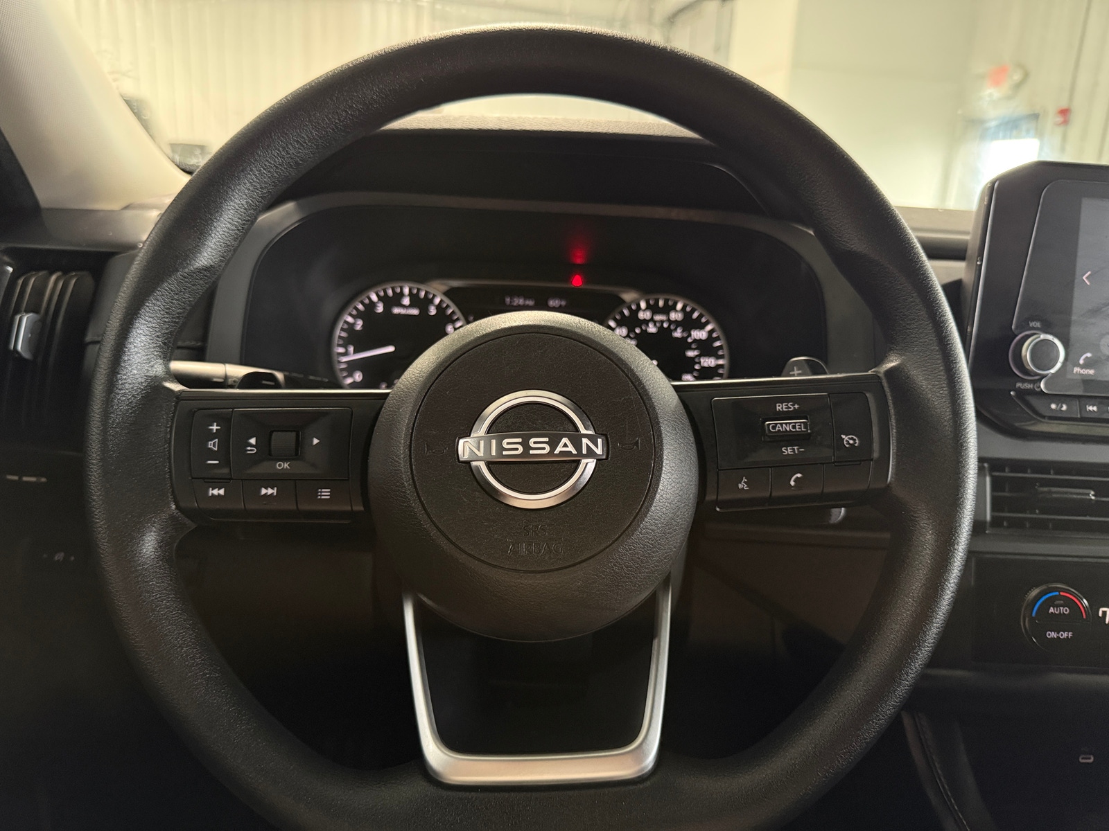 Thumbnail: 2023 Nissan Pathfinder - 5