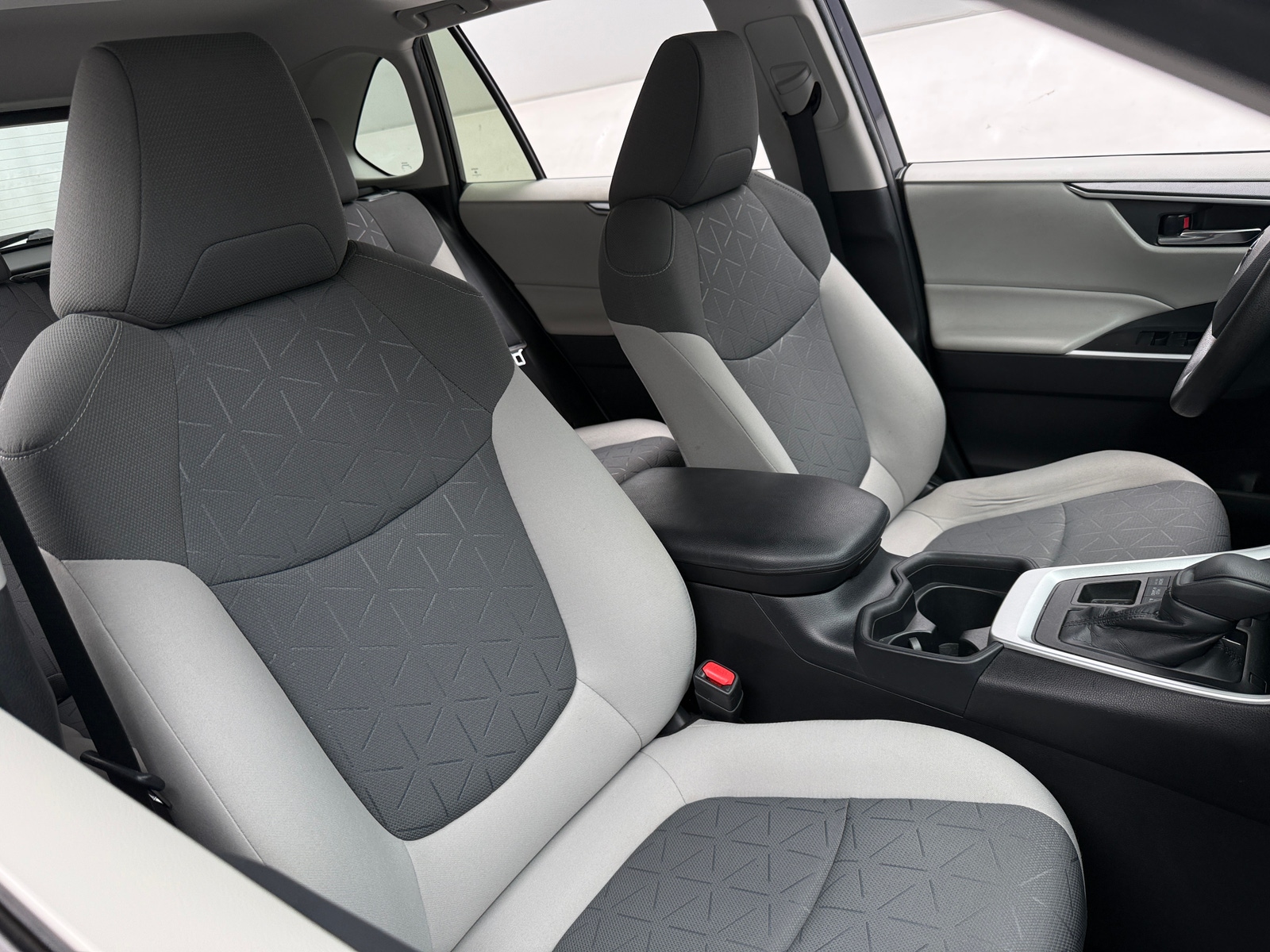 Thumbnail: 2020 Toyota RAV4 - 2