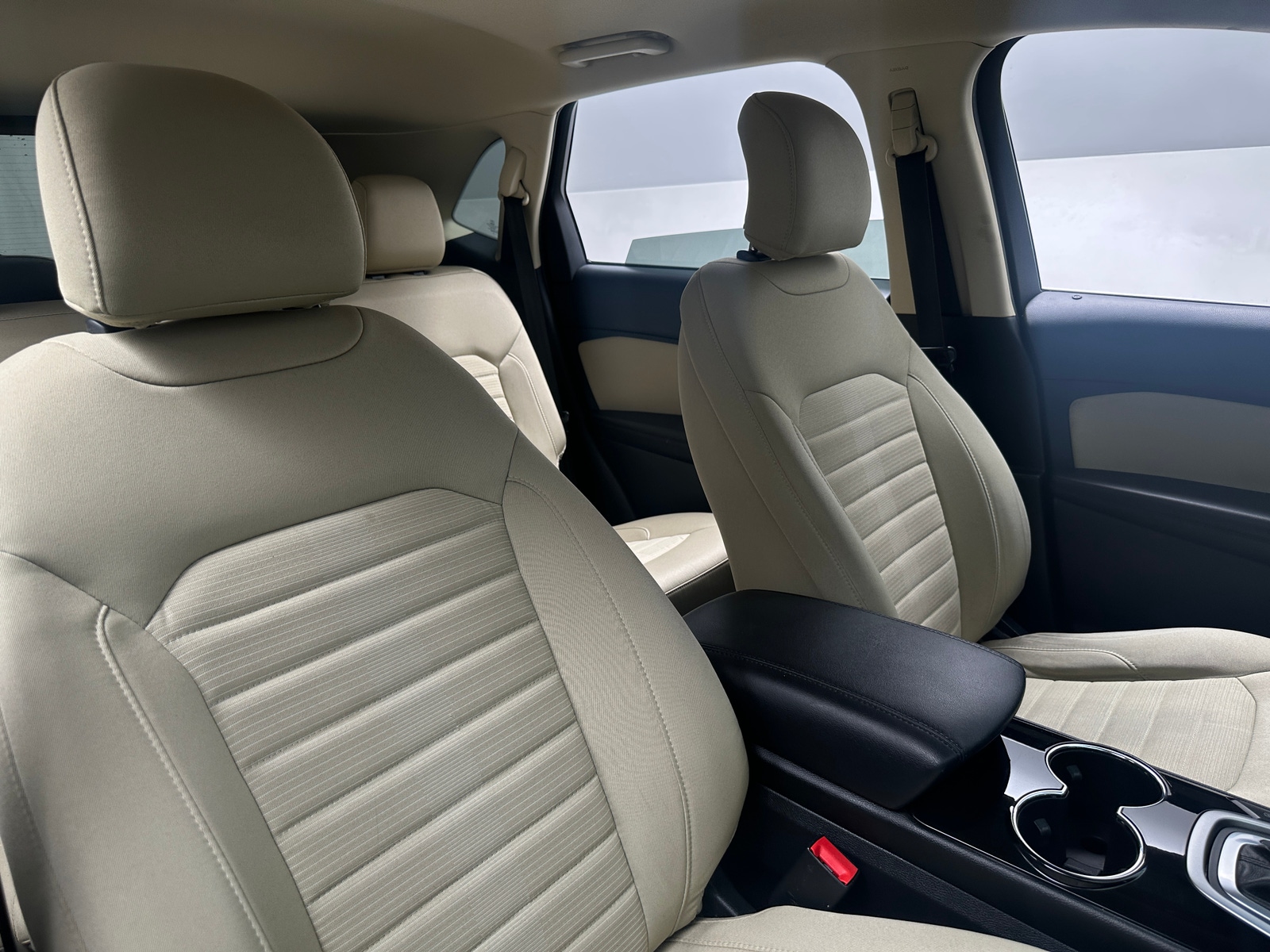 Thumbnail: 2016 Ford Edge - 2
