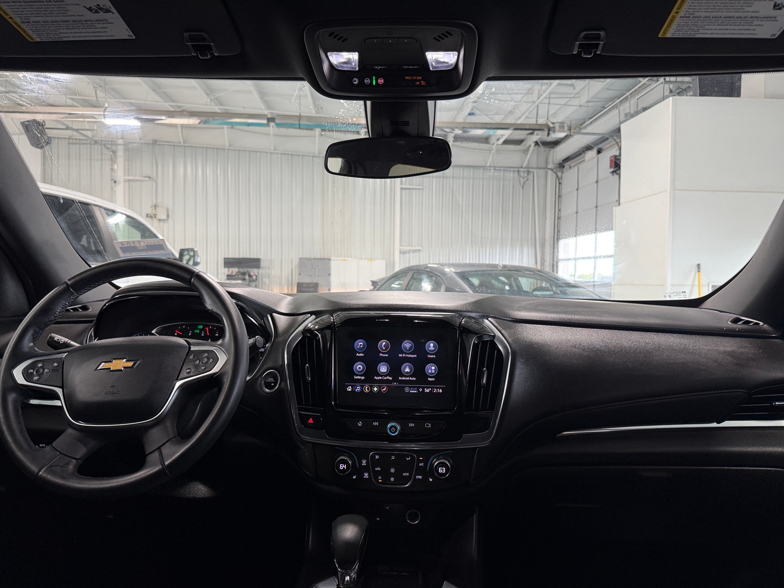 Thumbnail: 2023 Chevrolet Traverse - 3