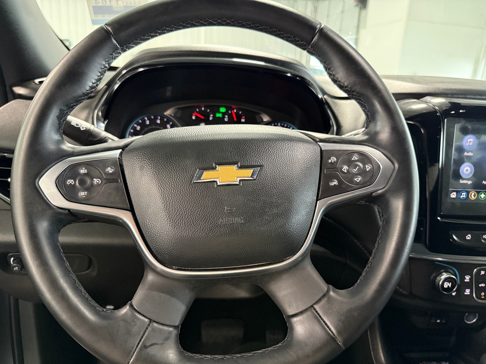 Thumbnail: 2023 Chevrolet Traverse - 5