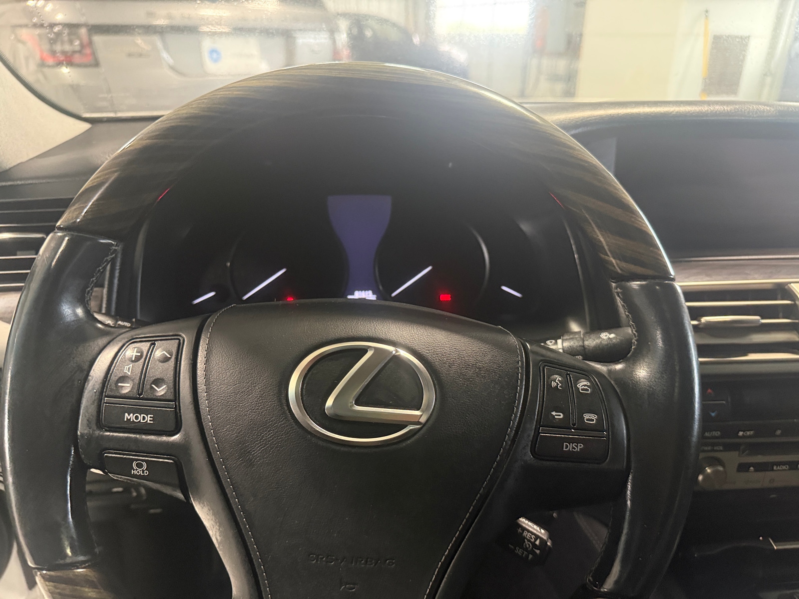 Thumbnail: 2016 Lexus LS - 4