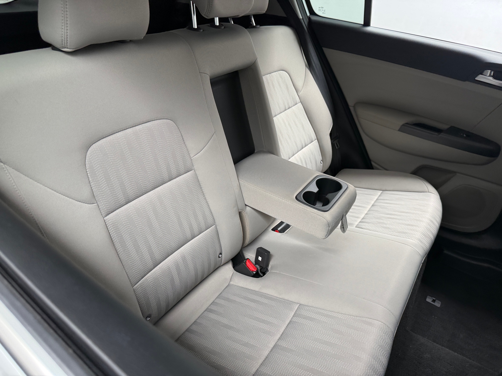 Thumbnail: 2020 Kia Sportage - 6