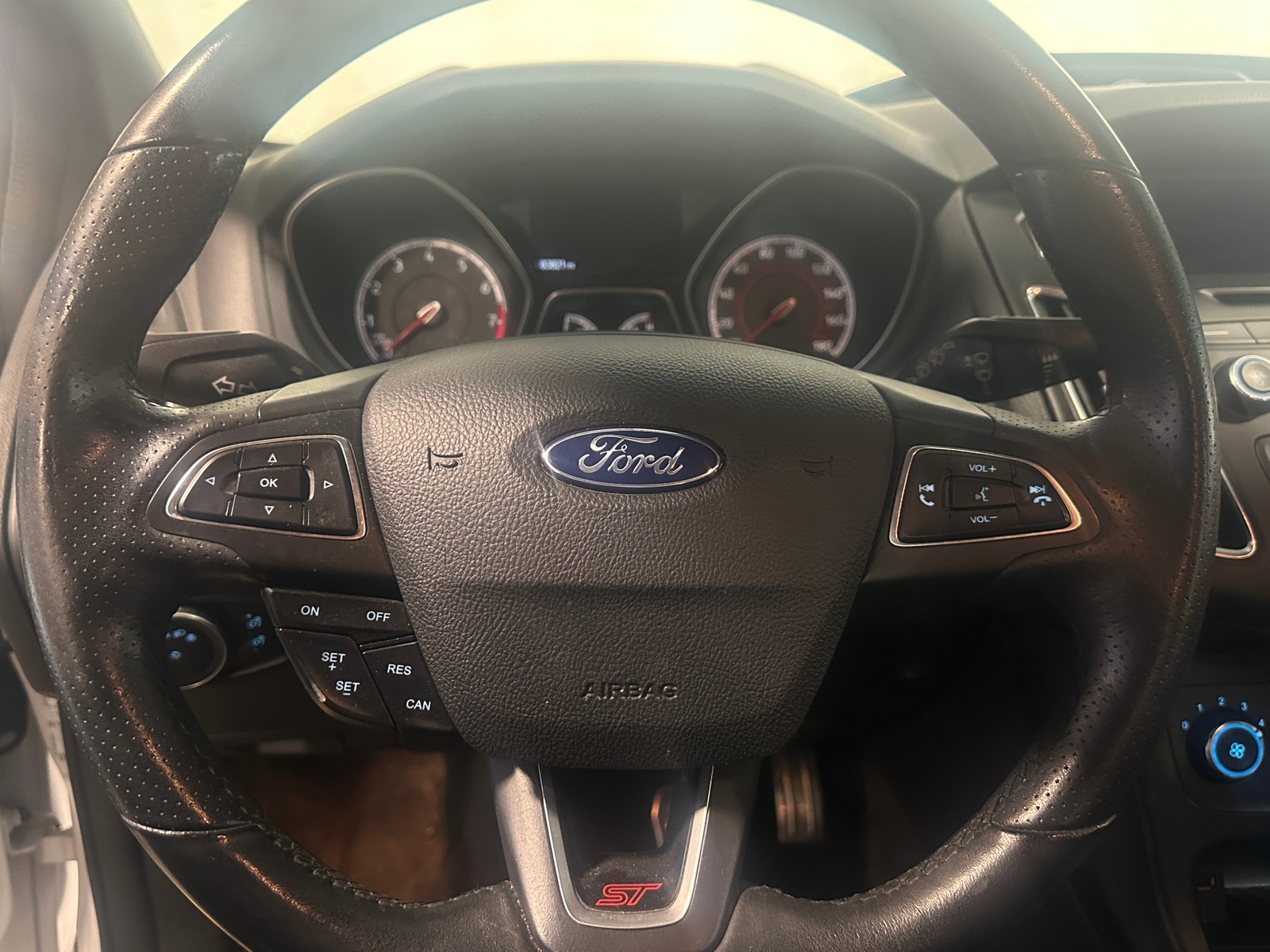 Thumbnail: 2017 Ford Focus - 5