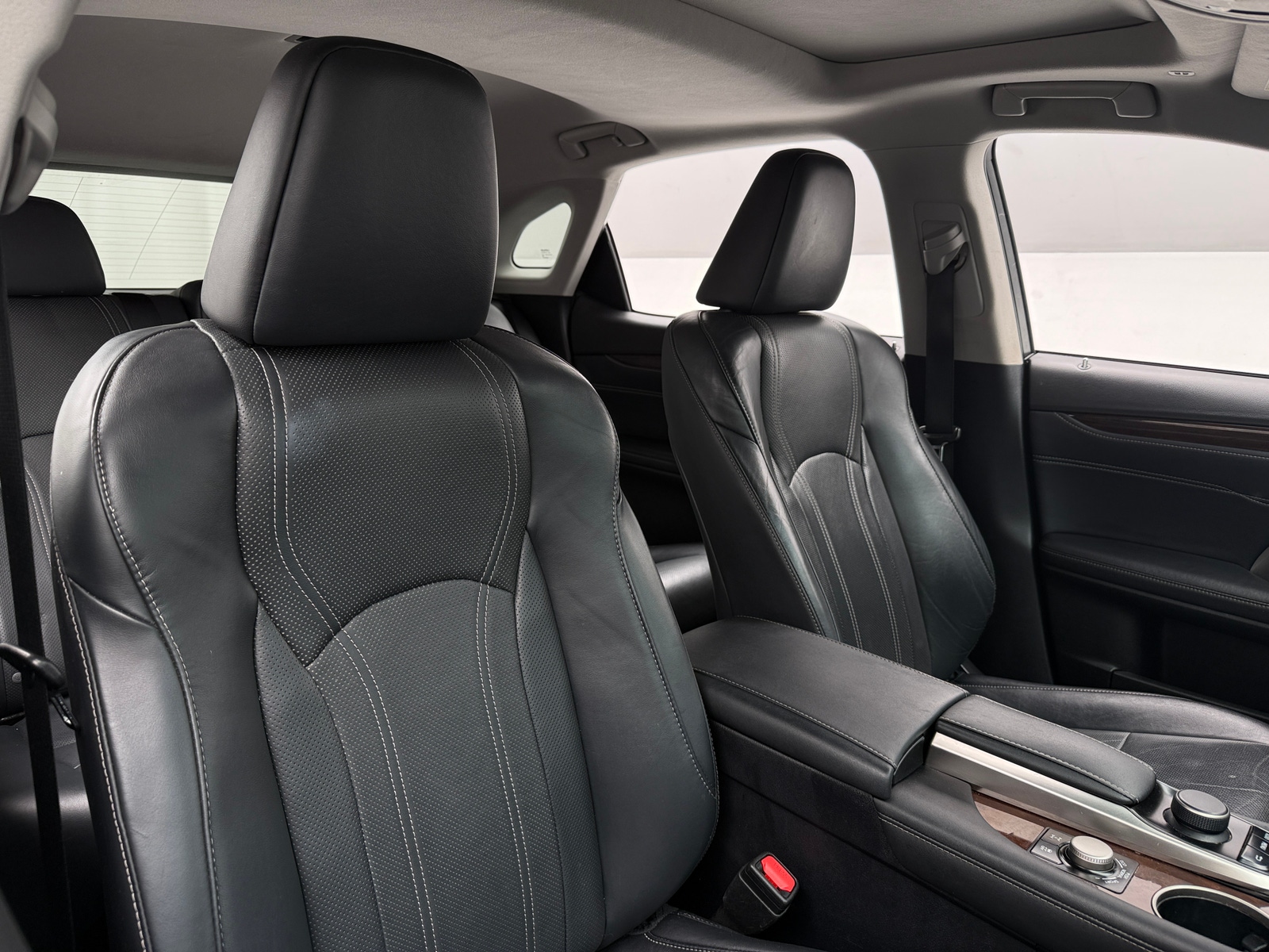 Thumbnail: 2016 Lexus RX - 2