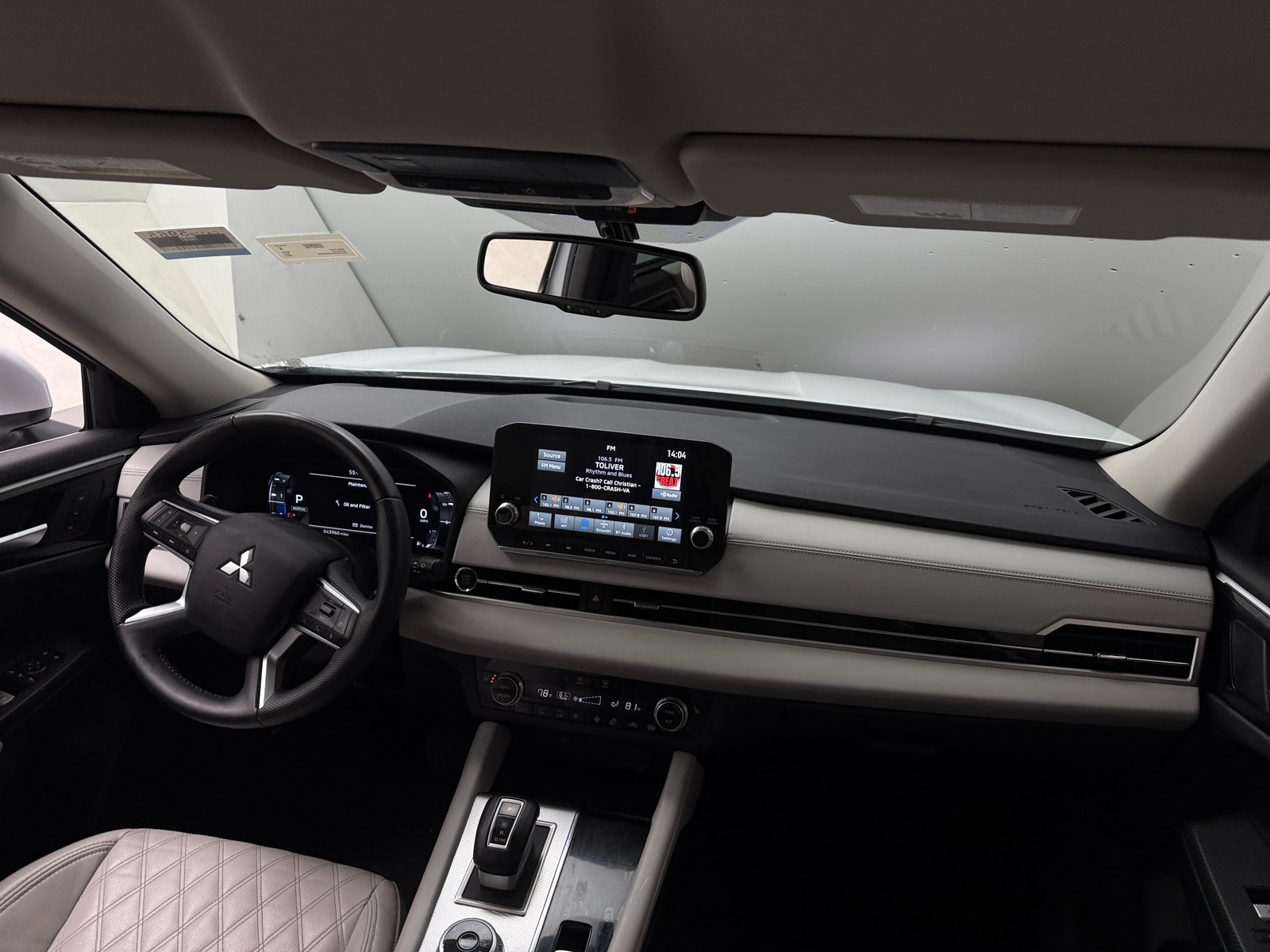 Thumbnail: 2023 Mitsubishi Outlander - 2