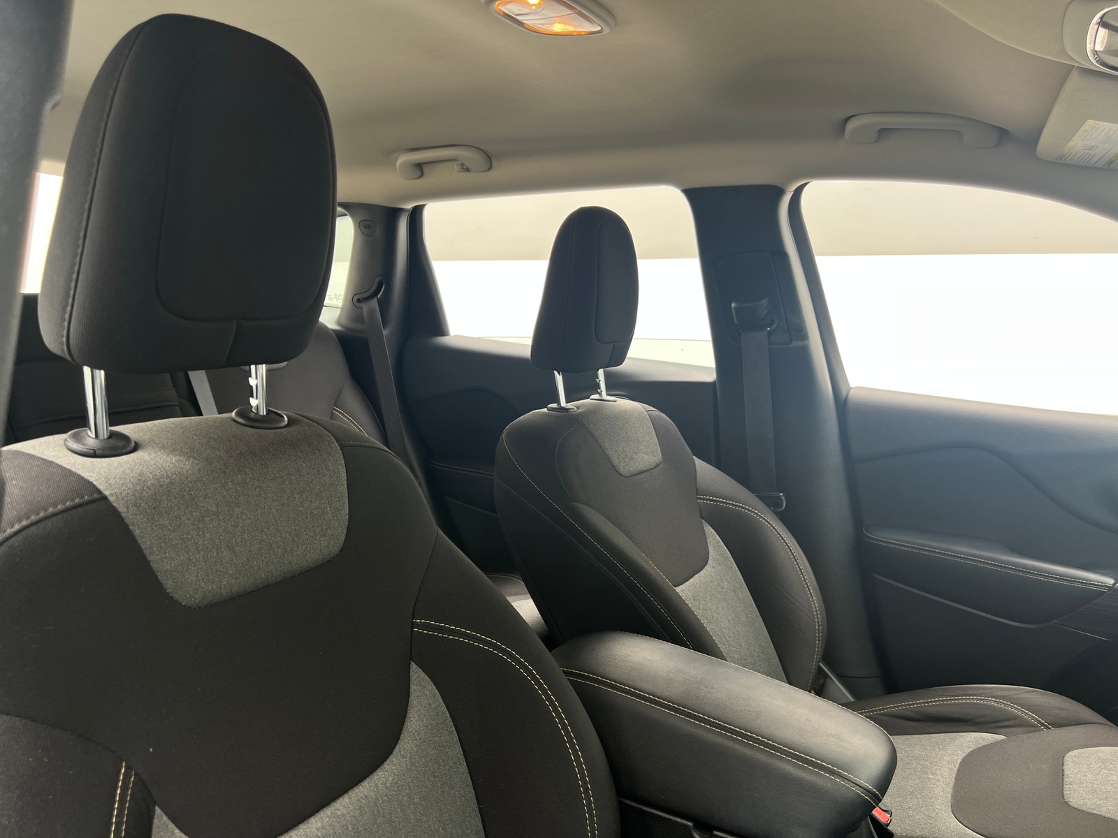 Thumbnail: 2016 Jeep Cherokee - 2