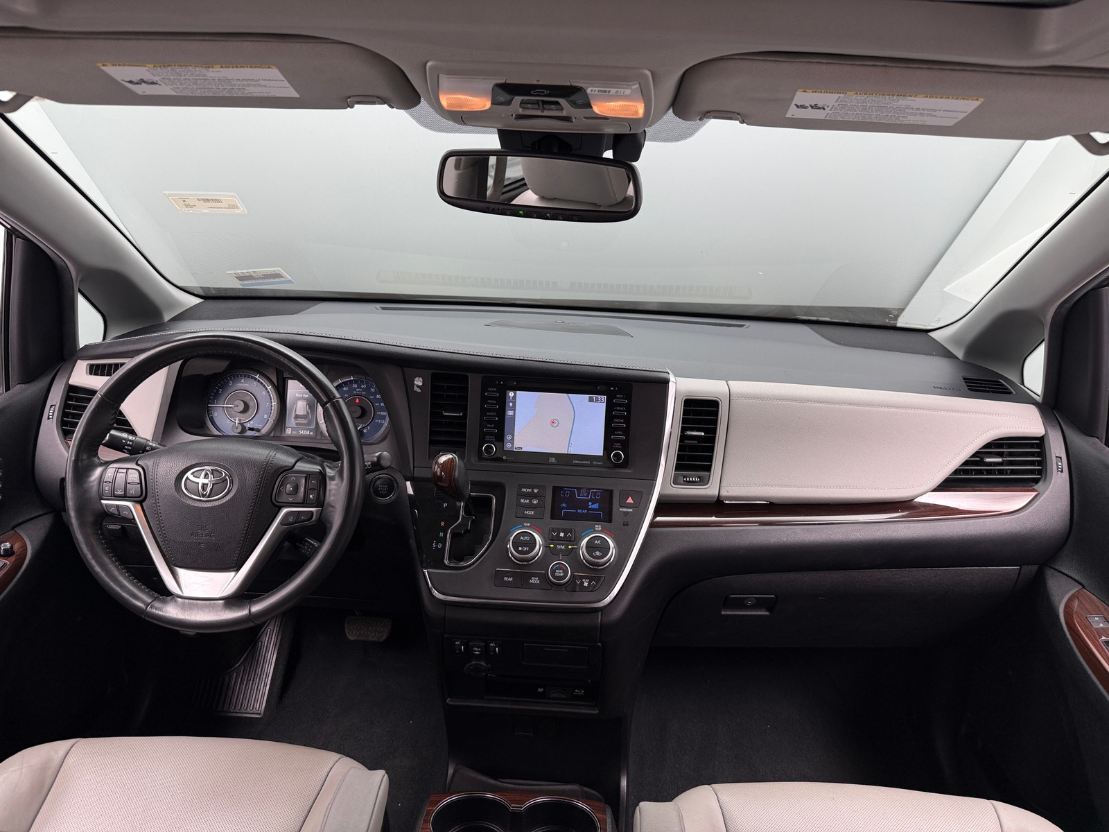 Thumbnail: 2019 Toyota Sienna - 2
