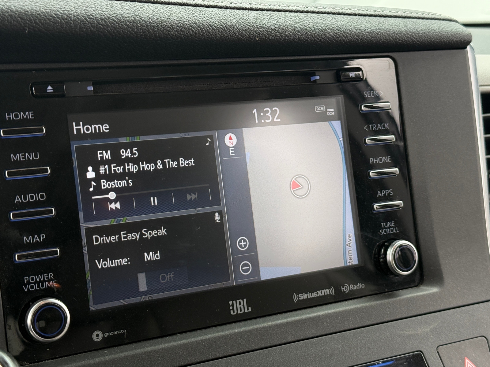 Thumbnail: 2019 Toyota Sienna - 3