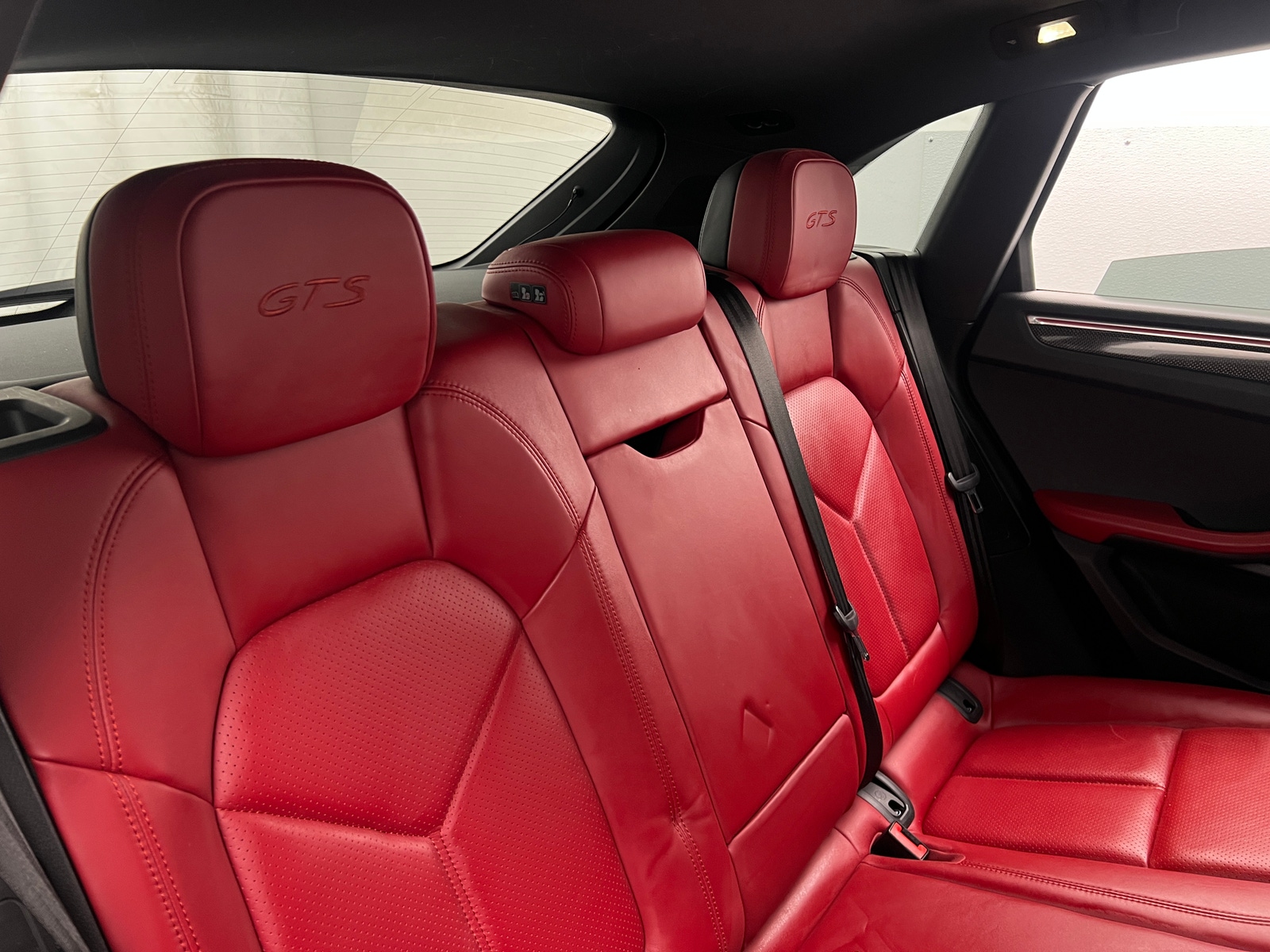 Thumbnail: 2018 Porsche Macan - 5