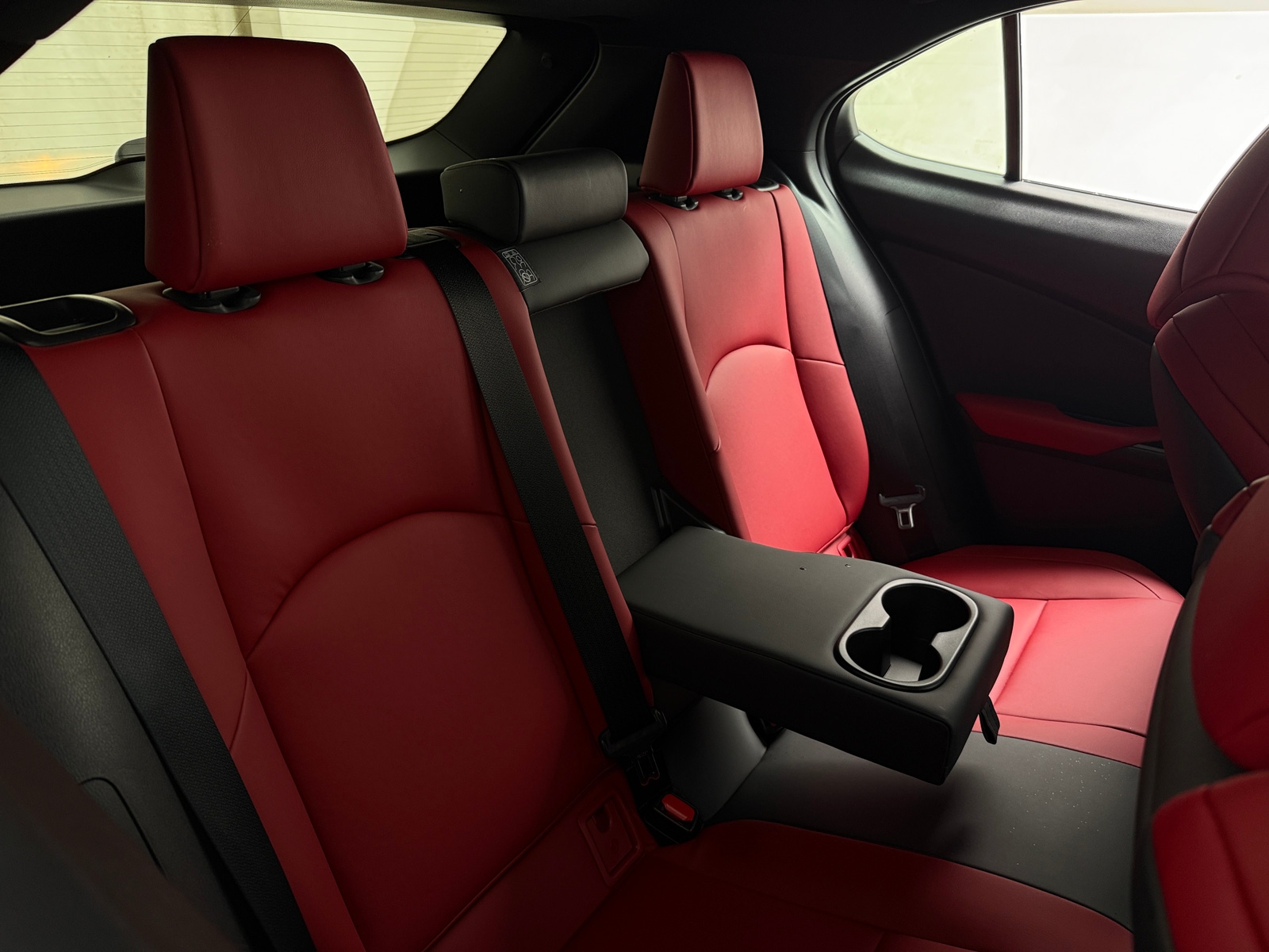 Thumbnail: 2024 Lexus UX - 5