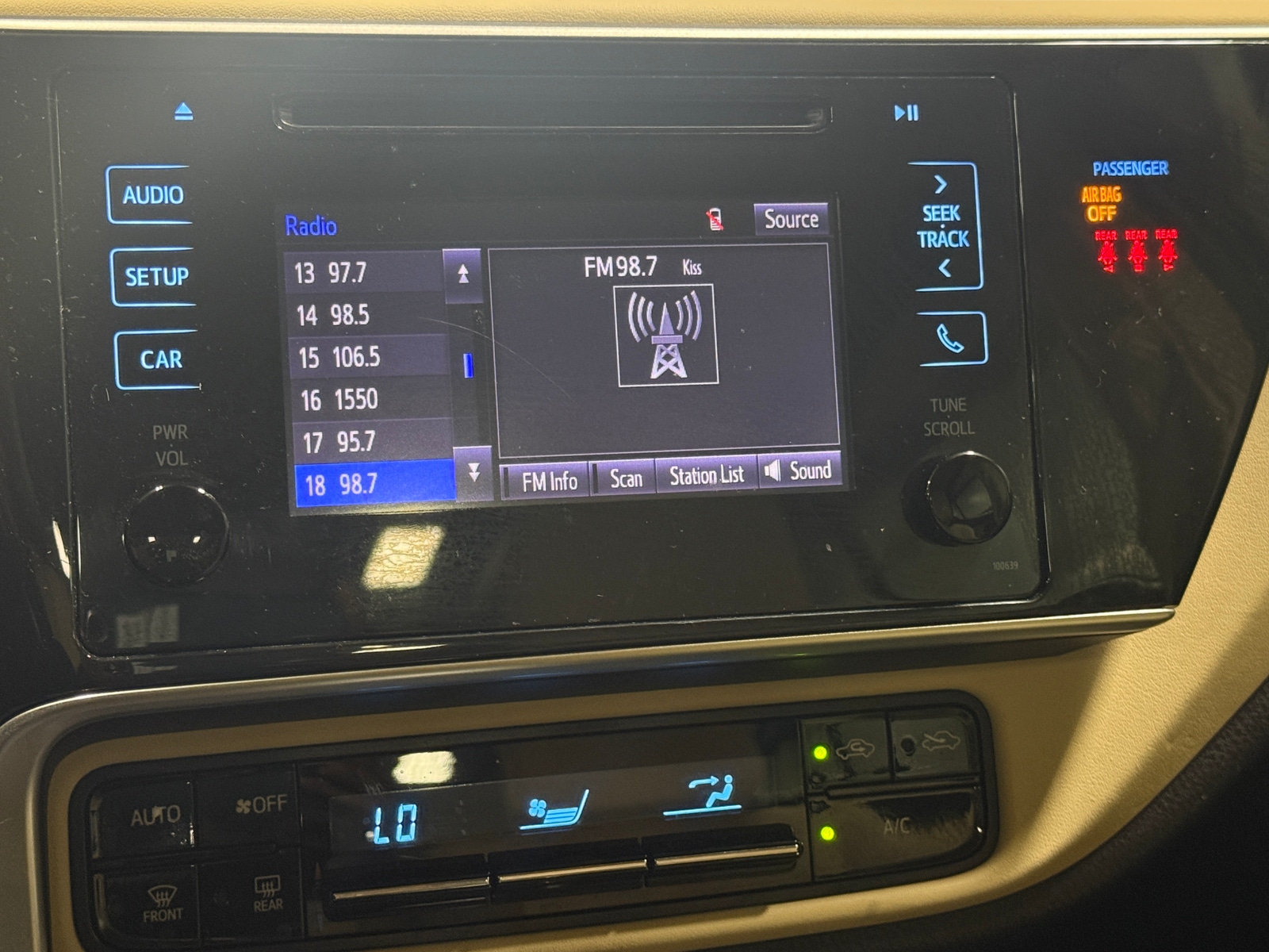Thumbnail: 2019 Toyota Corolla - 4