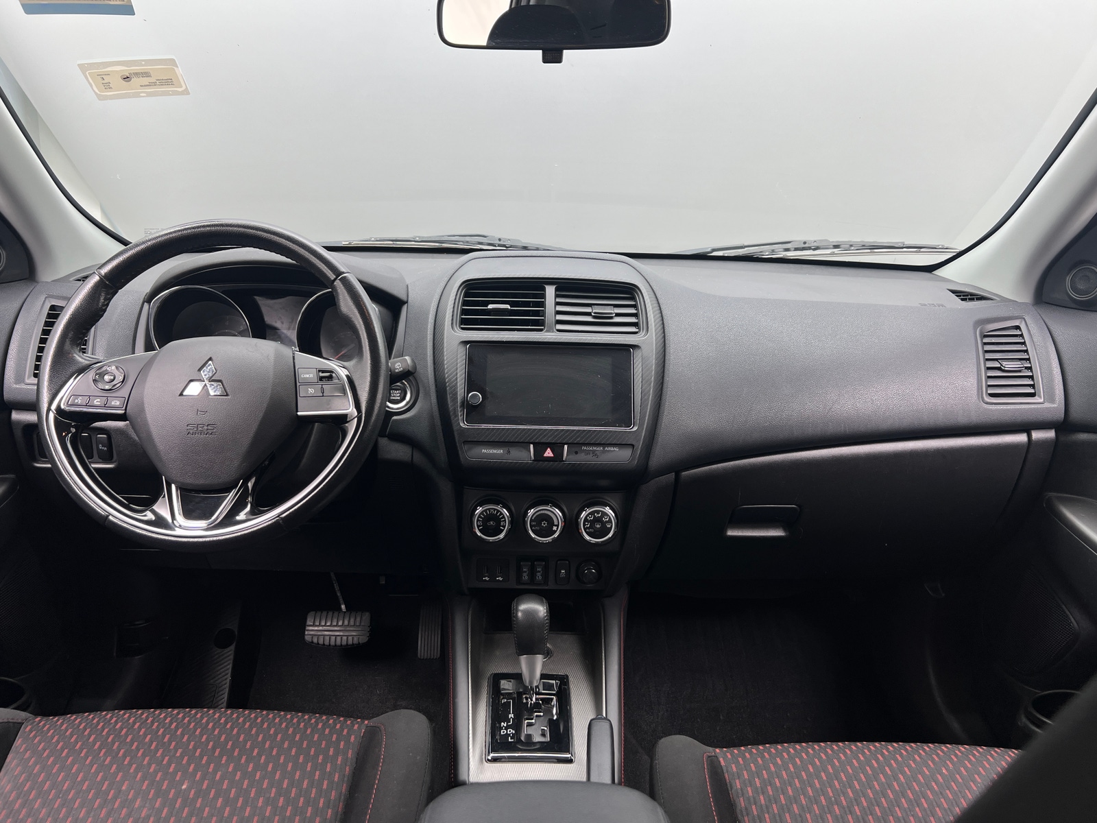 Thumbnail: 2019 Mitsubishi Outlander Sport - 3