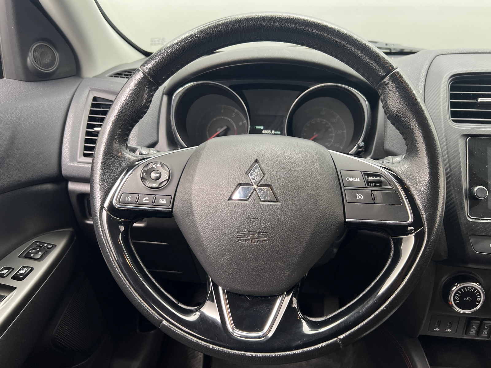 Thumbnail: 2019 Mitsubishi Outlander Sport - 5