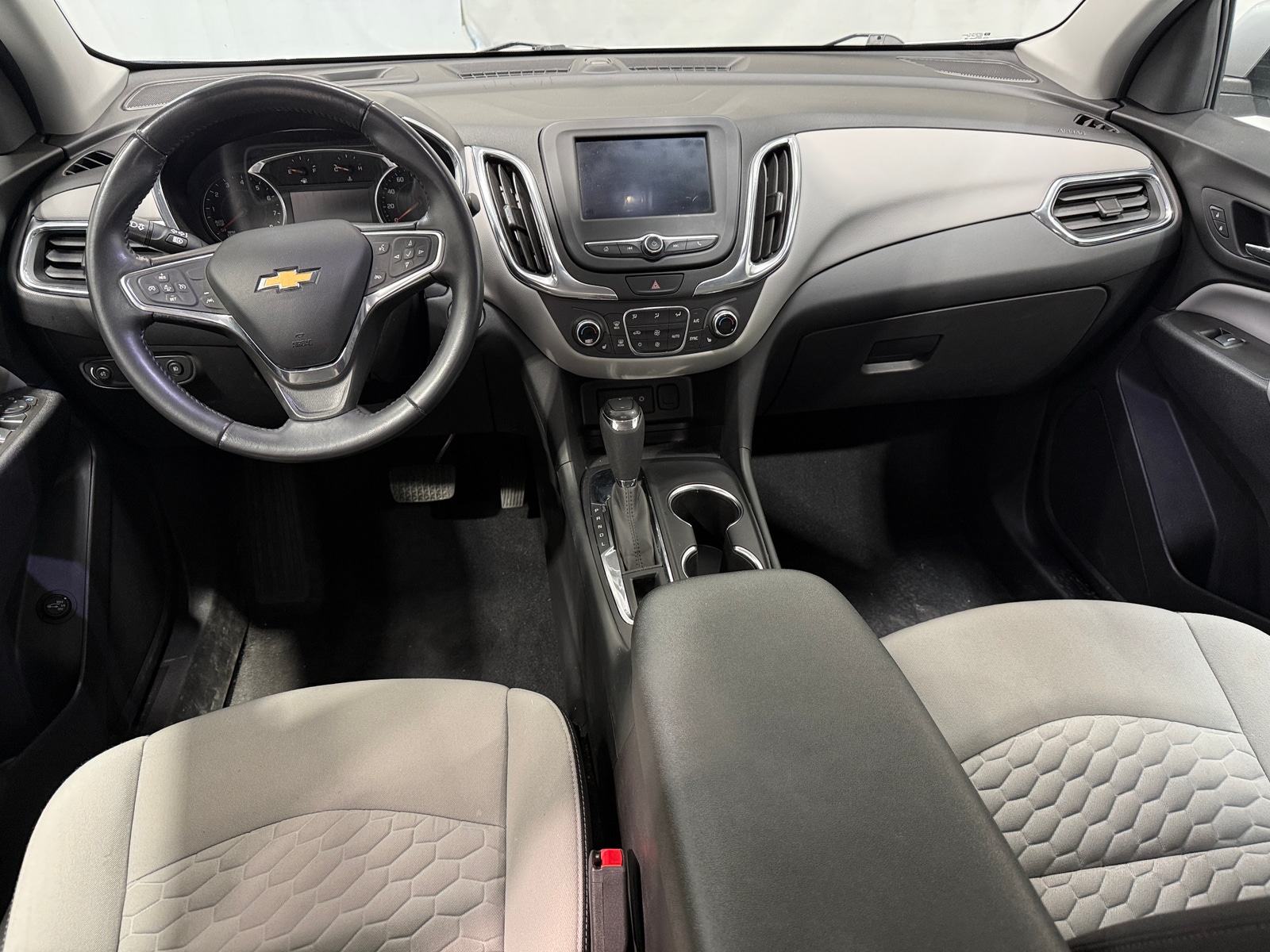 Thumbnail: 2021 Chevrolet Equinox - 3