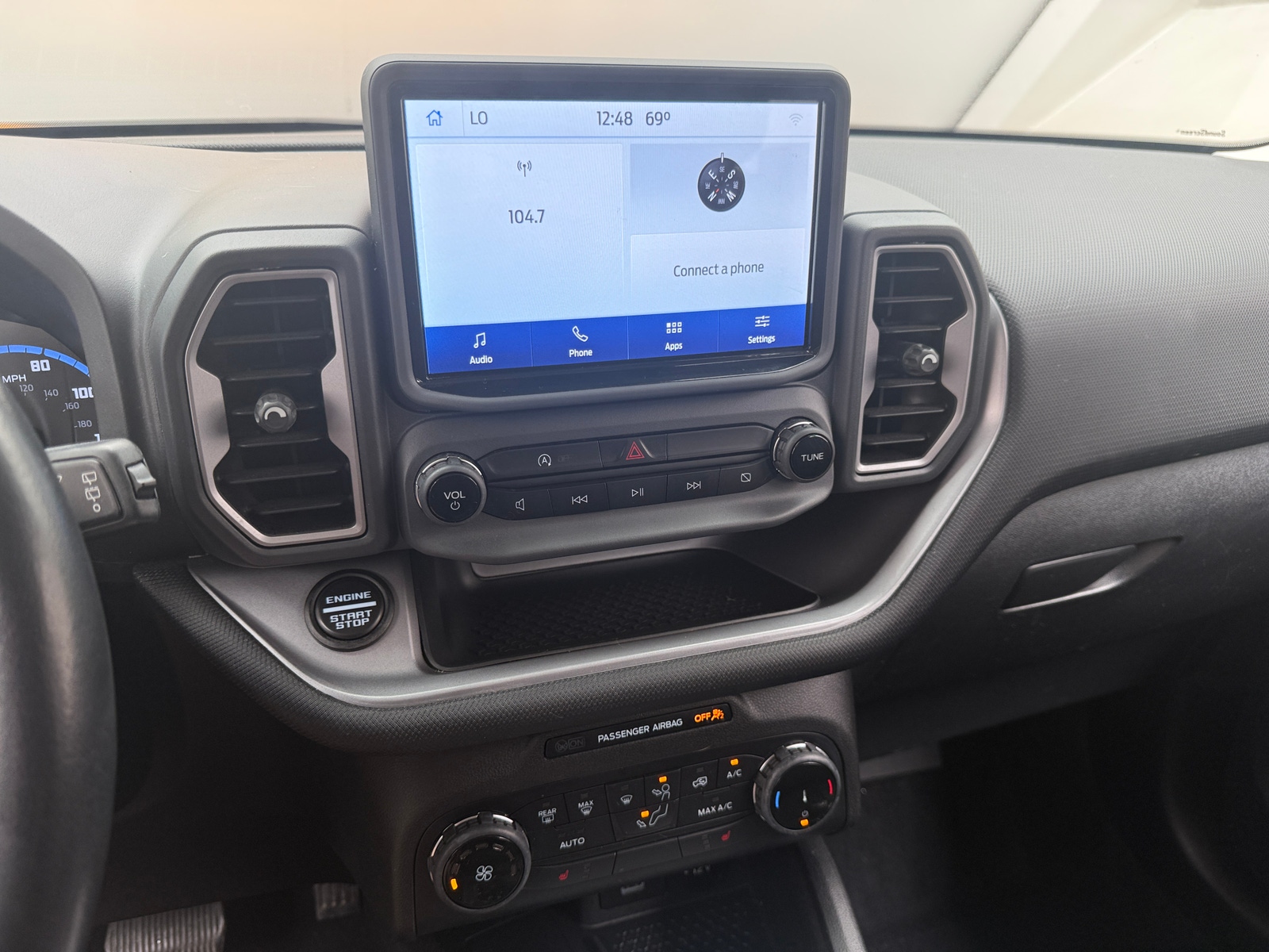 Thumbnail: 2022 Ford Bronco Sport - 4