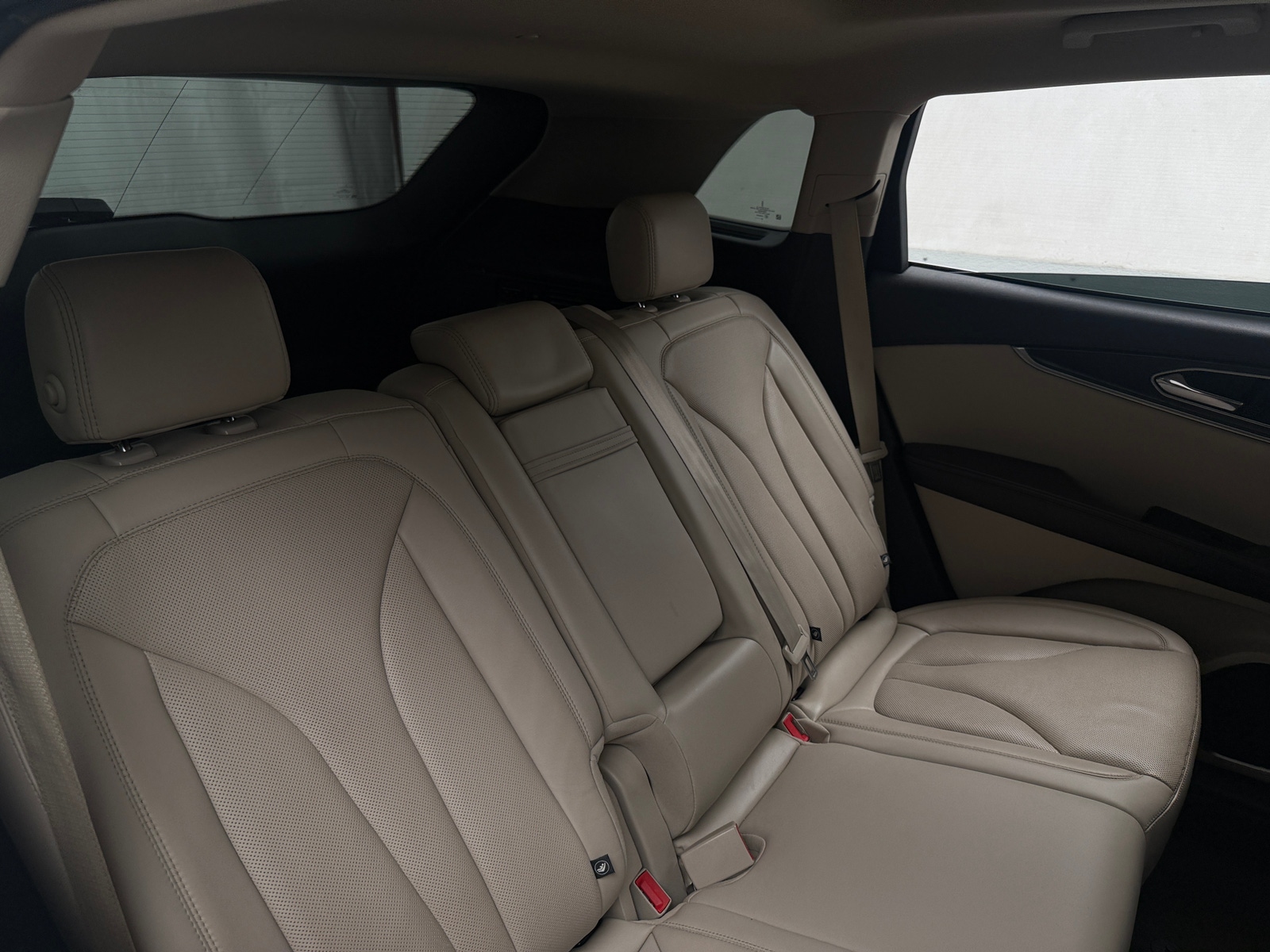 Thumbnail: 2020 Lincoln Nautilus - 5