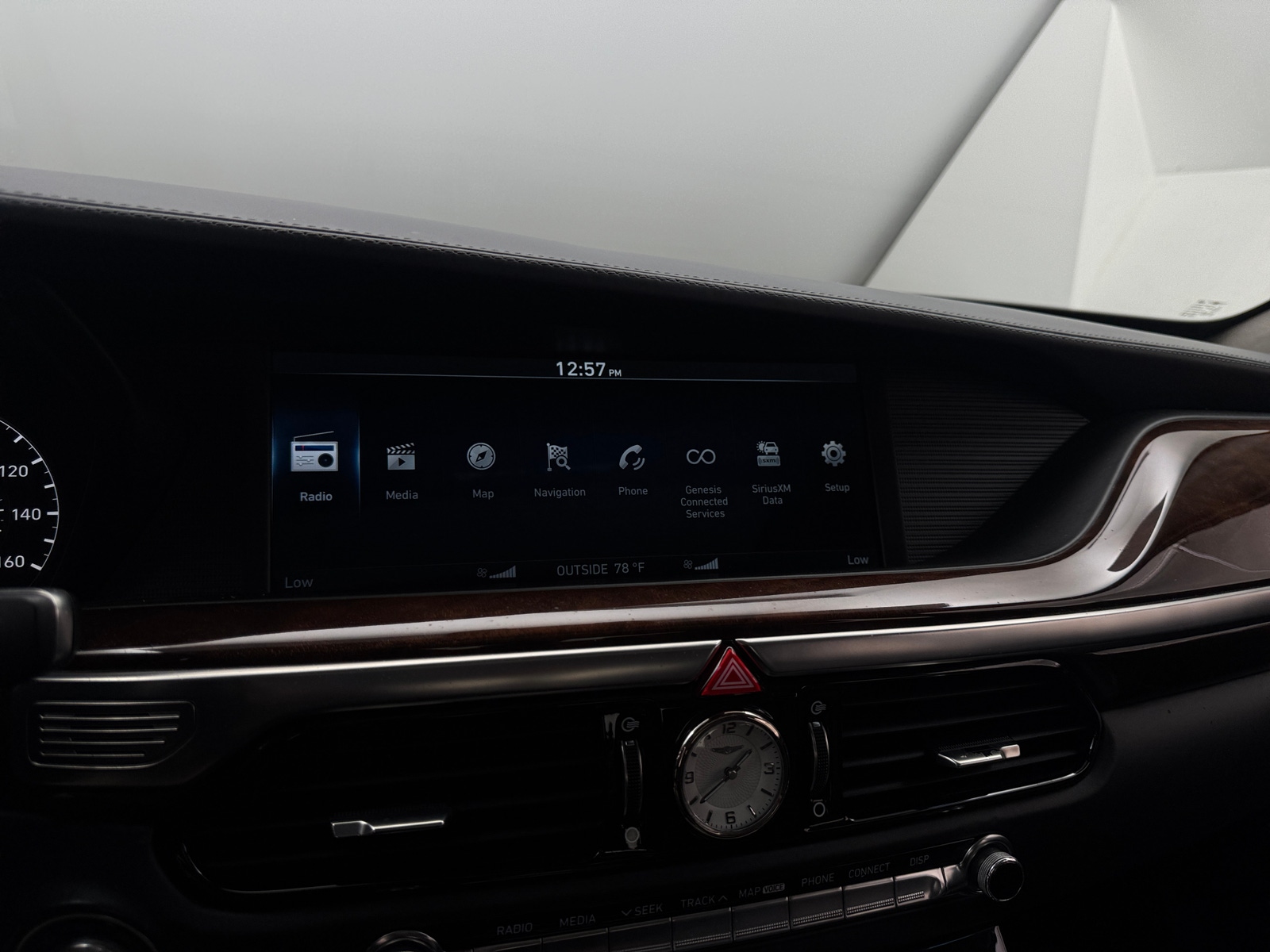 Thumbnail: 2019 Genesis G90 - 3