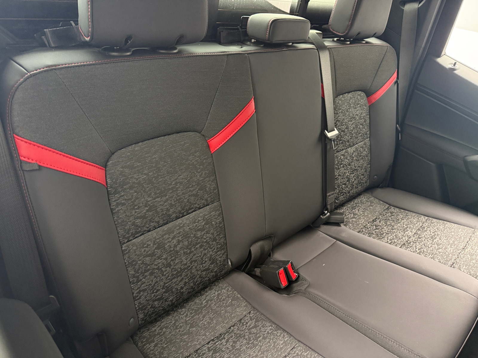 Thumbnail: 2024 Chevrolet Colorado - 6