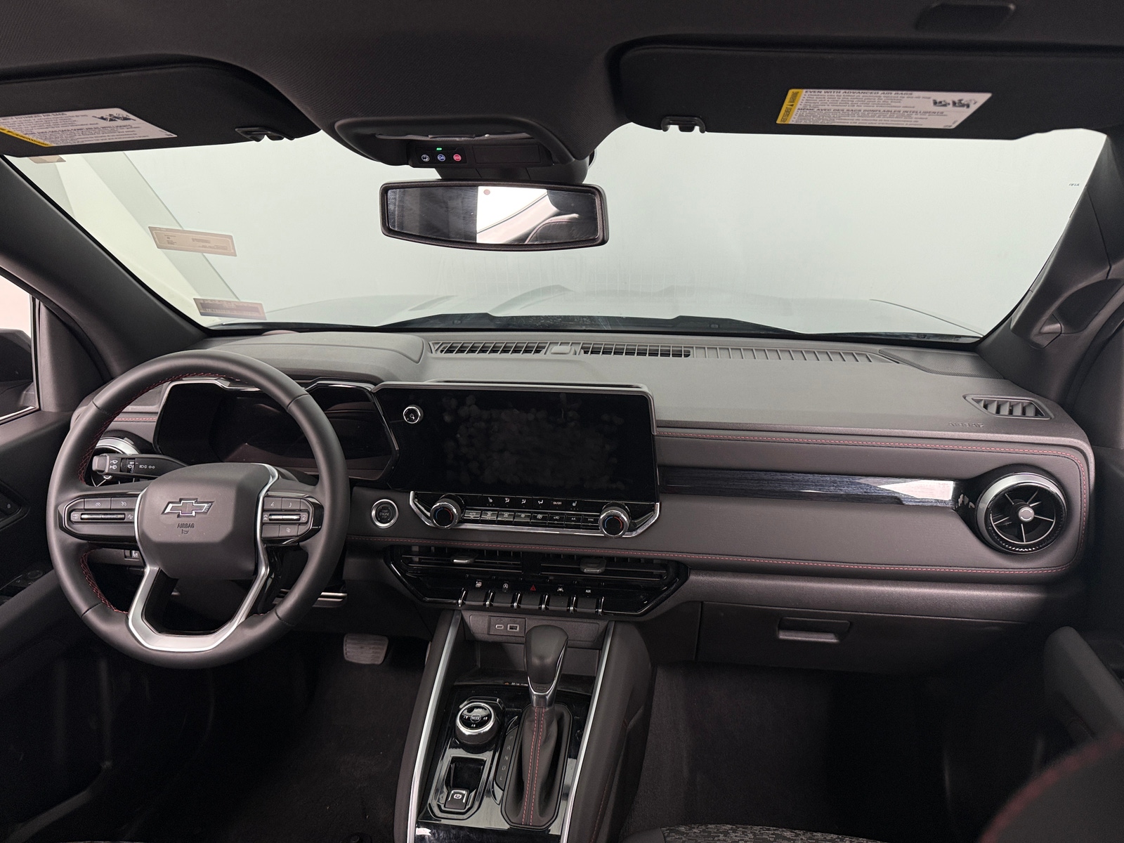 Thumbnail: 2024 Chevrolet Colorado - 3