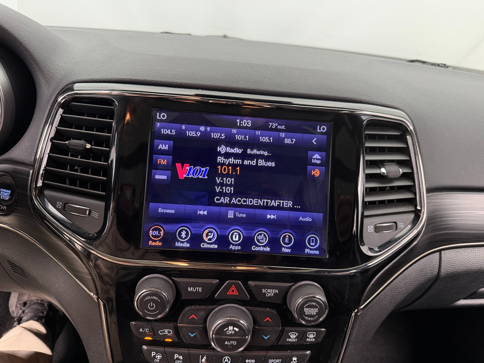 Thumbnail: 2019 Jeep Grand Cherokee - 3
