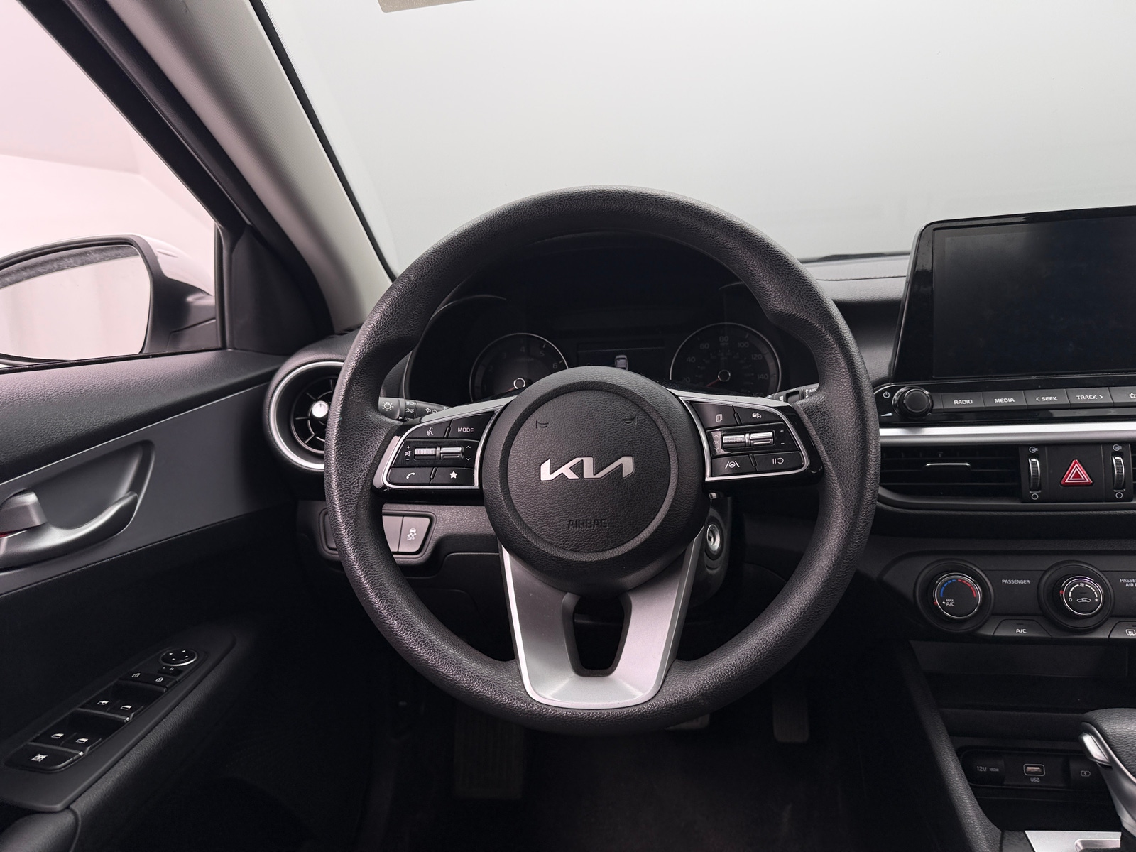 Thumbnail: 2024 Kia Forte - 5