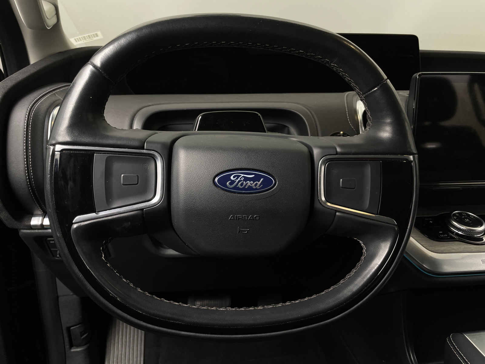 Thumbnail: 2025 Ford Expedition MAX - 4