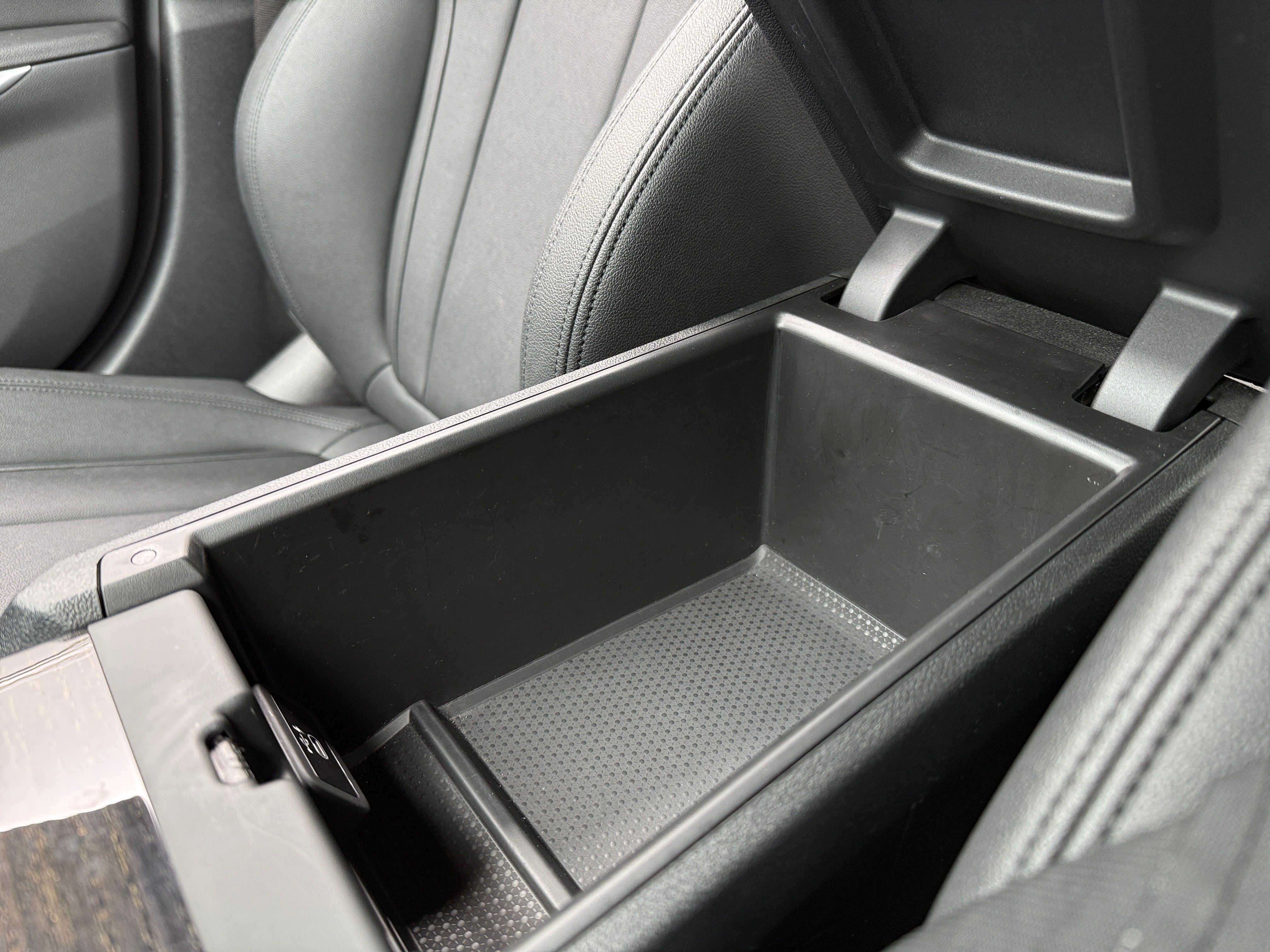 2021 BMW 3 Series 330e - Photo 15