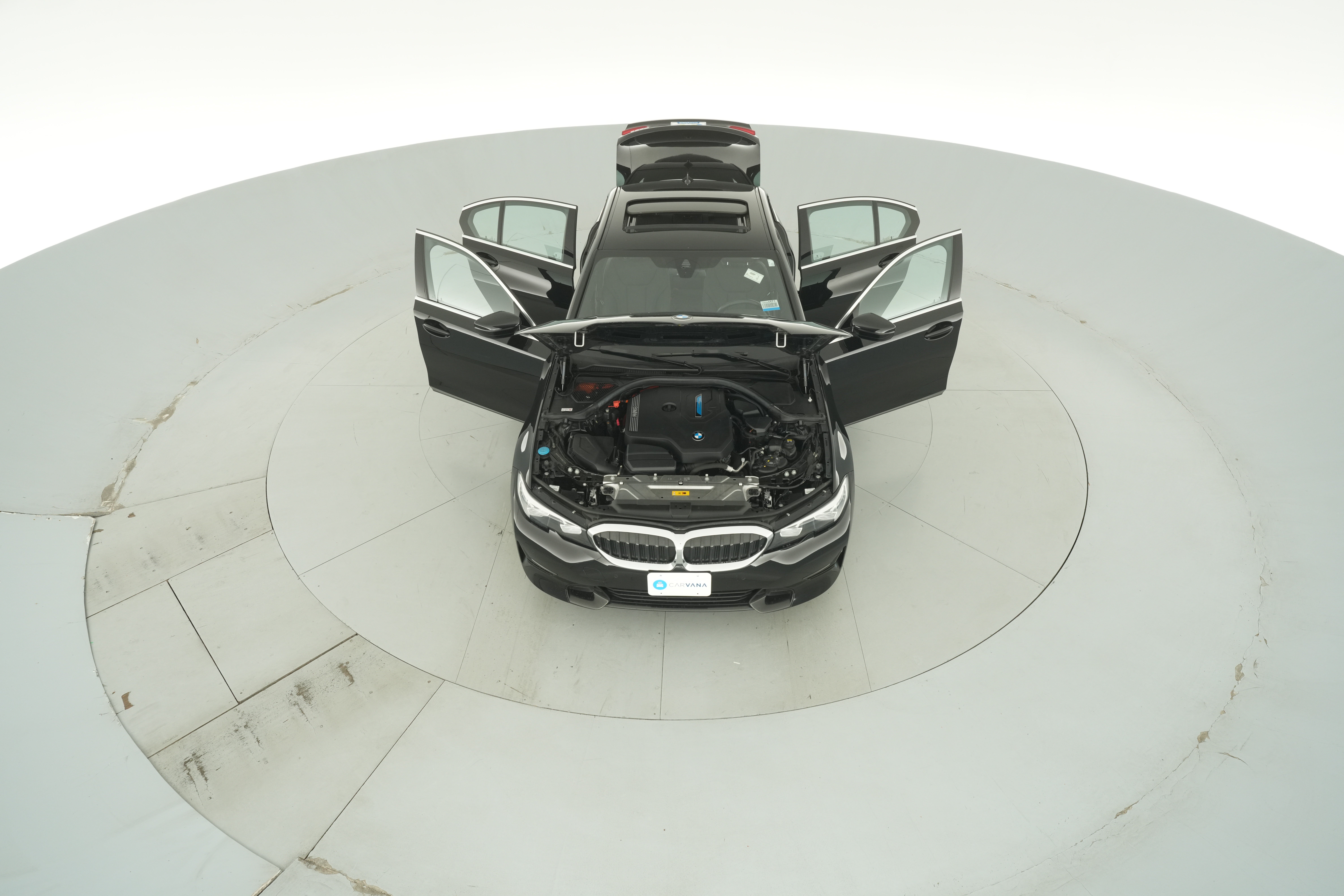 2021 BMW 3 Series 330e - Photo 38