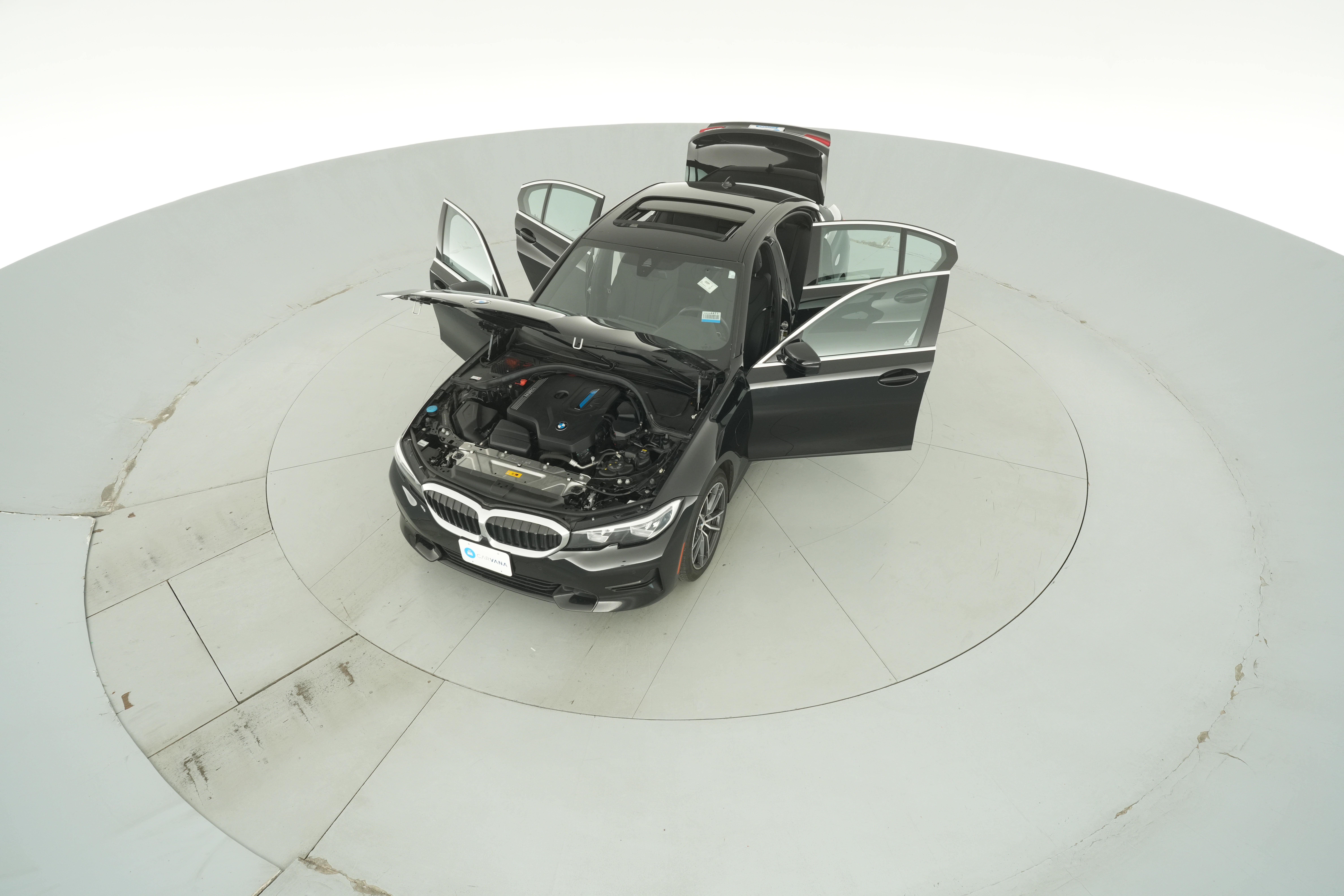2021 BMW 3 Series 330e - Photo 39