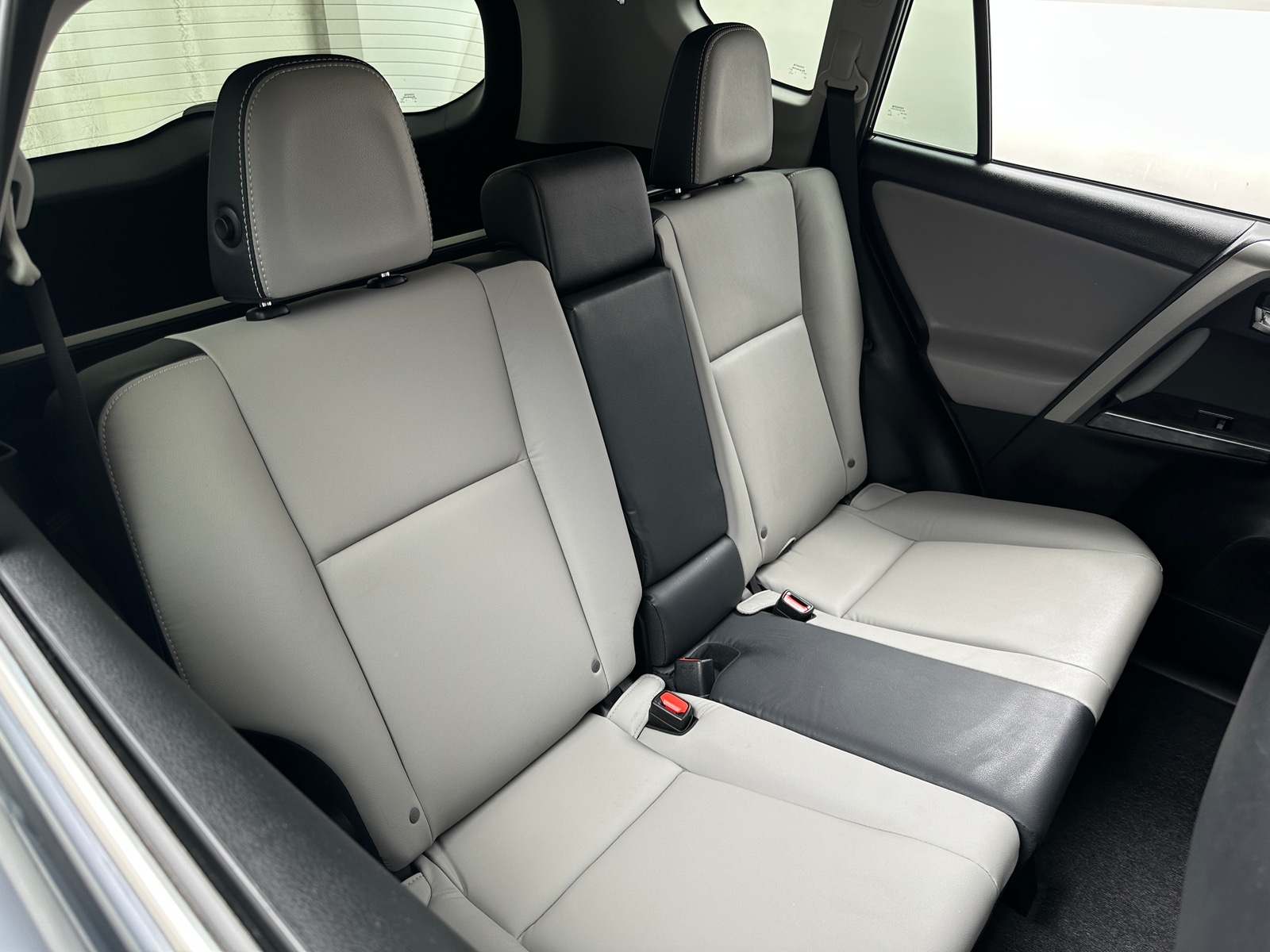 Thumbnail: 2017 Toyota RAV4 - 5