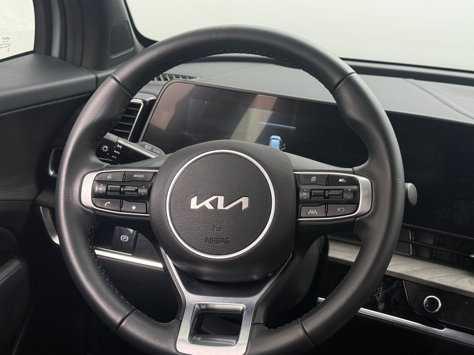 Thumbnail: 2025 Kia Sportage - 4