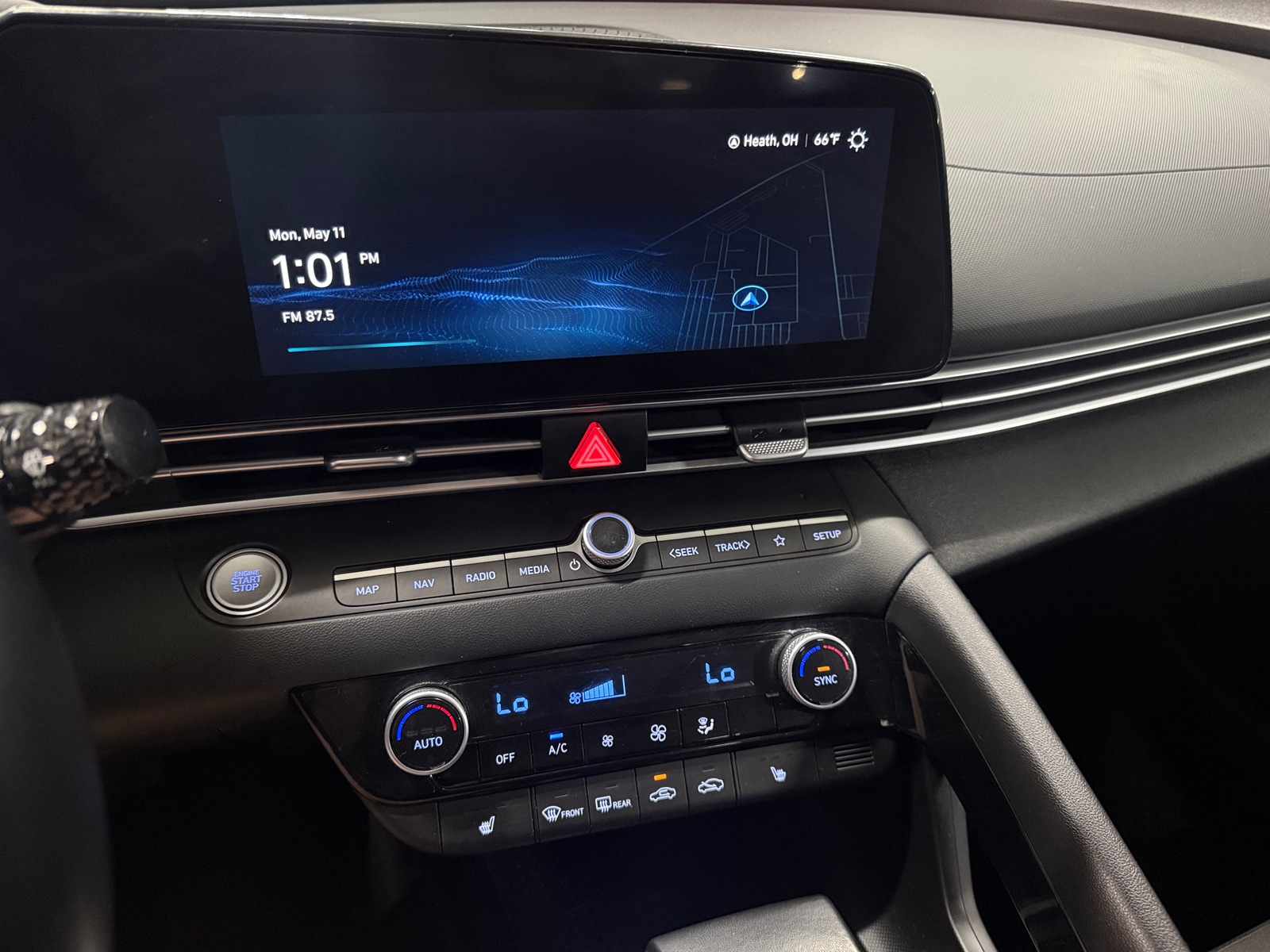 Thumbnail: 2023 Hyundai Elantra - 4