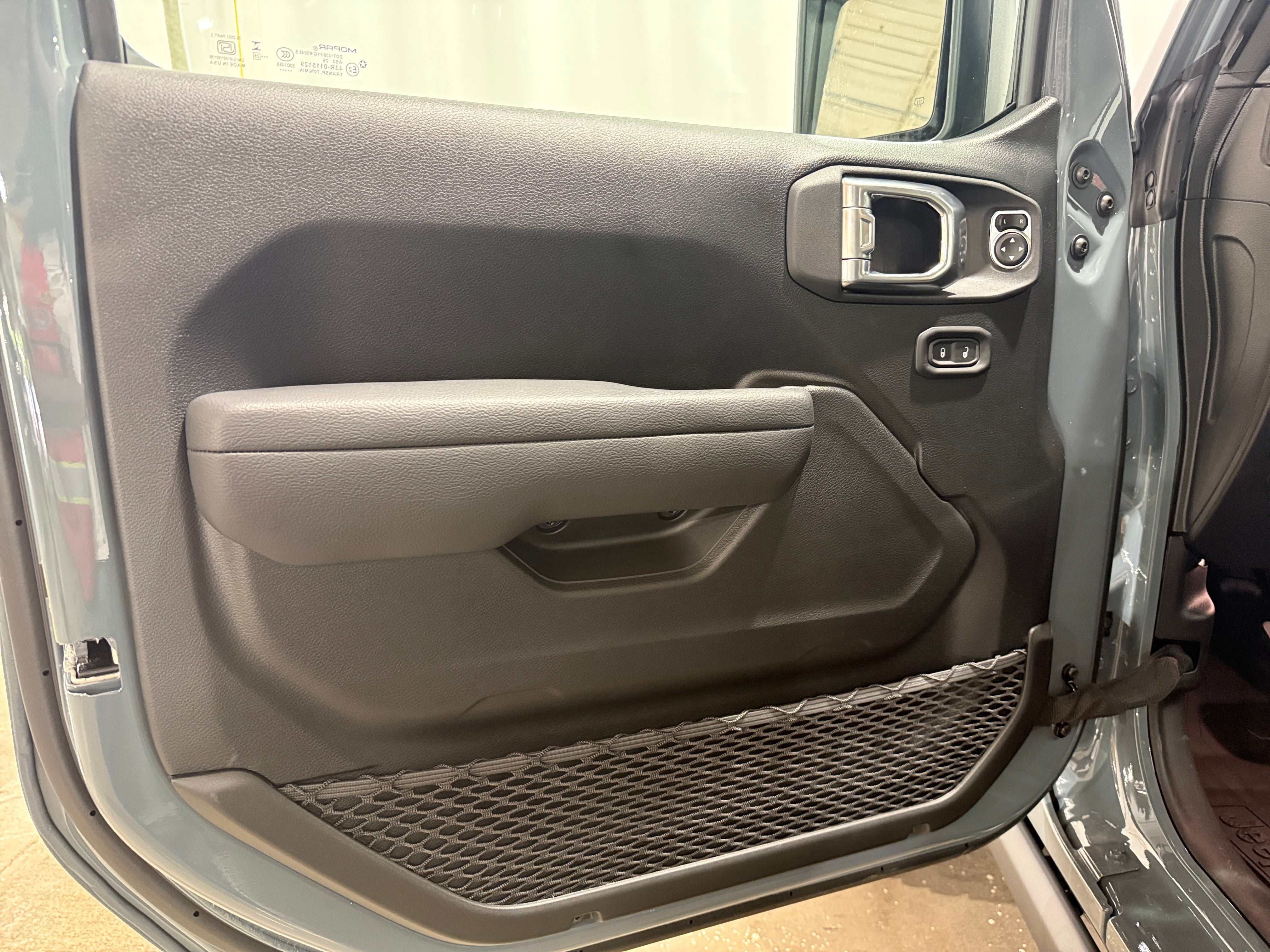 2026 Jeep Gladiator Willys - Photo 3