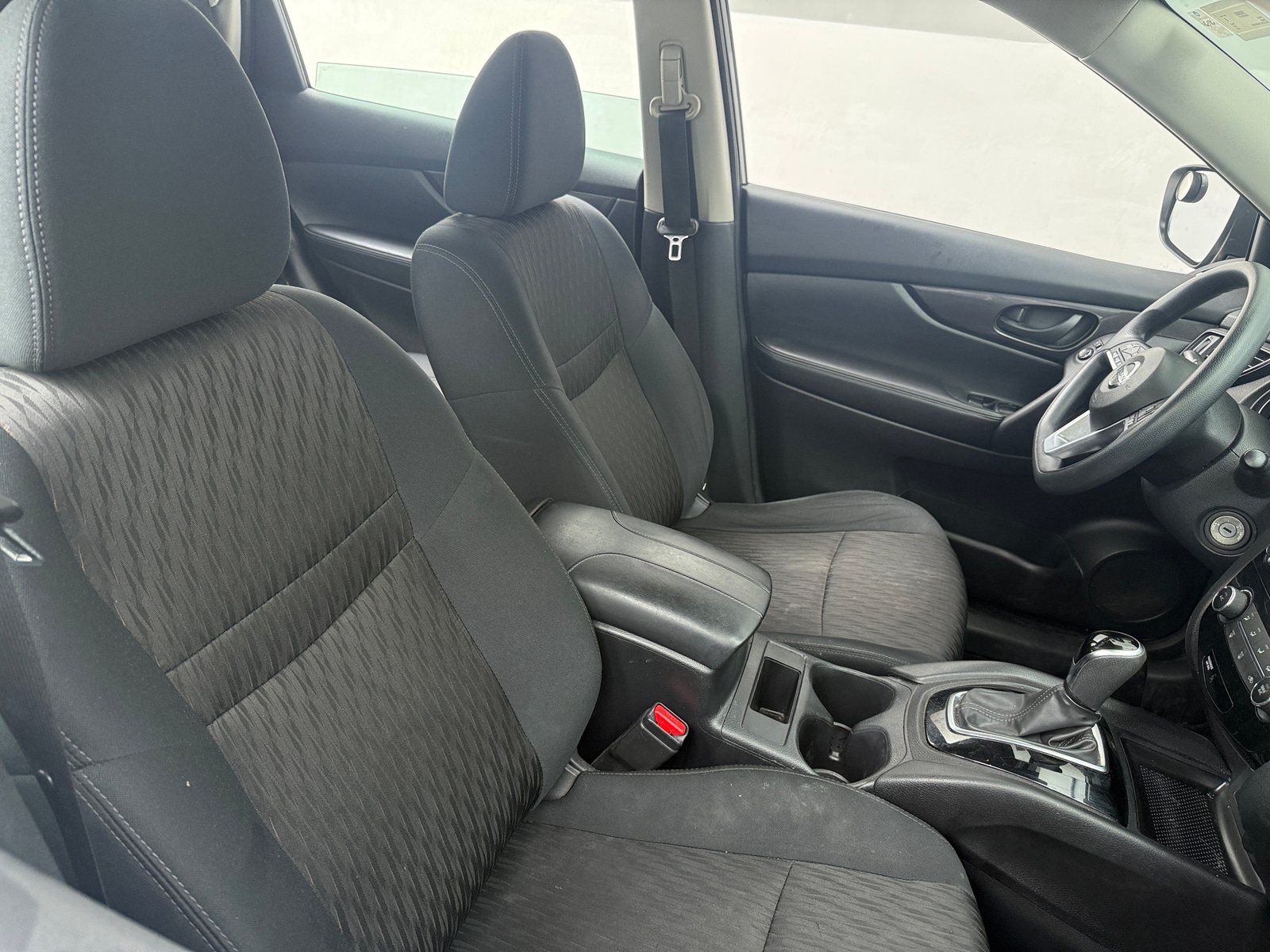 Thumbnail: 2019 Nissan Rogue - 2