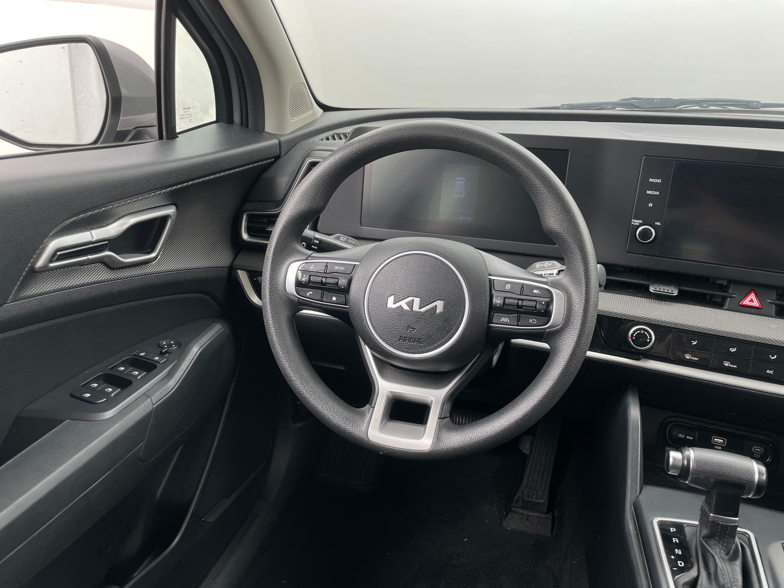 Thumbnail: 2024 Kia Sportage - 5