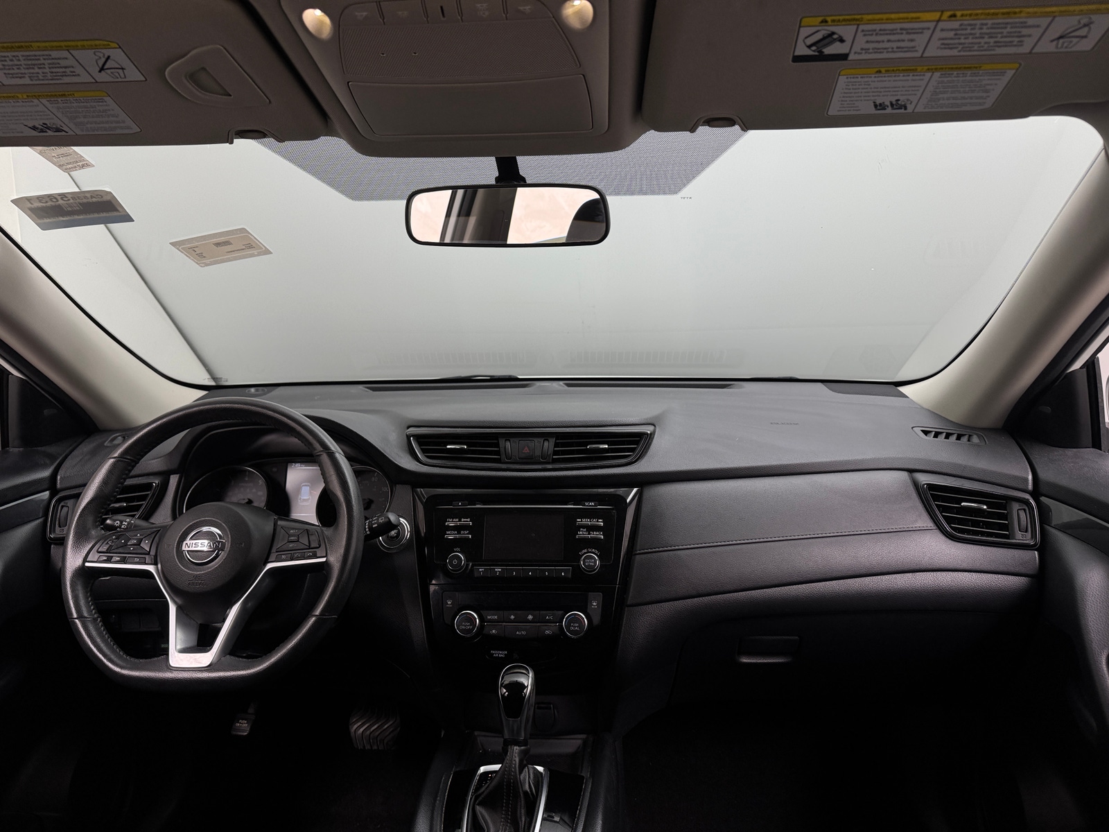 Thumbnail: 2017 Nissan Rogue - 3