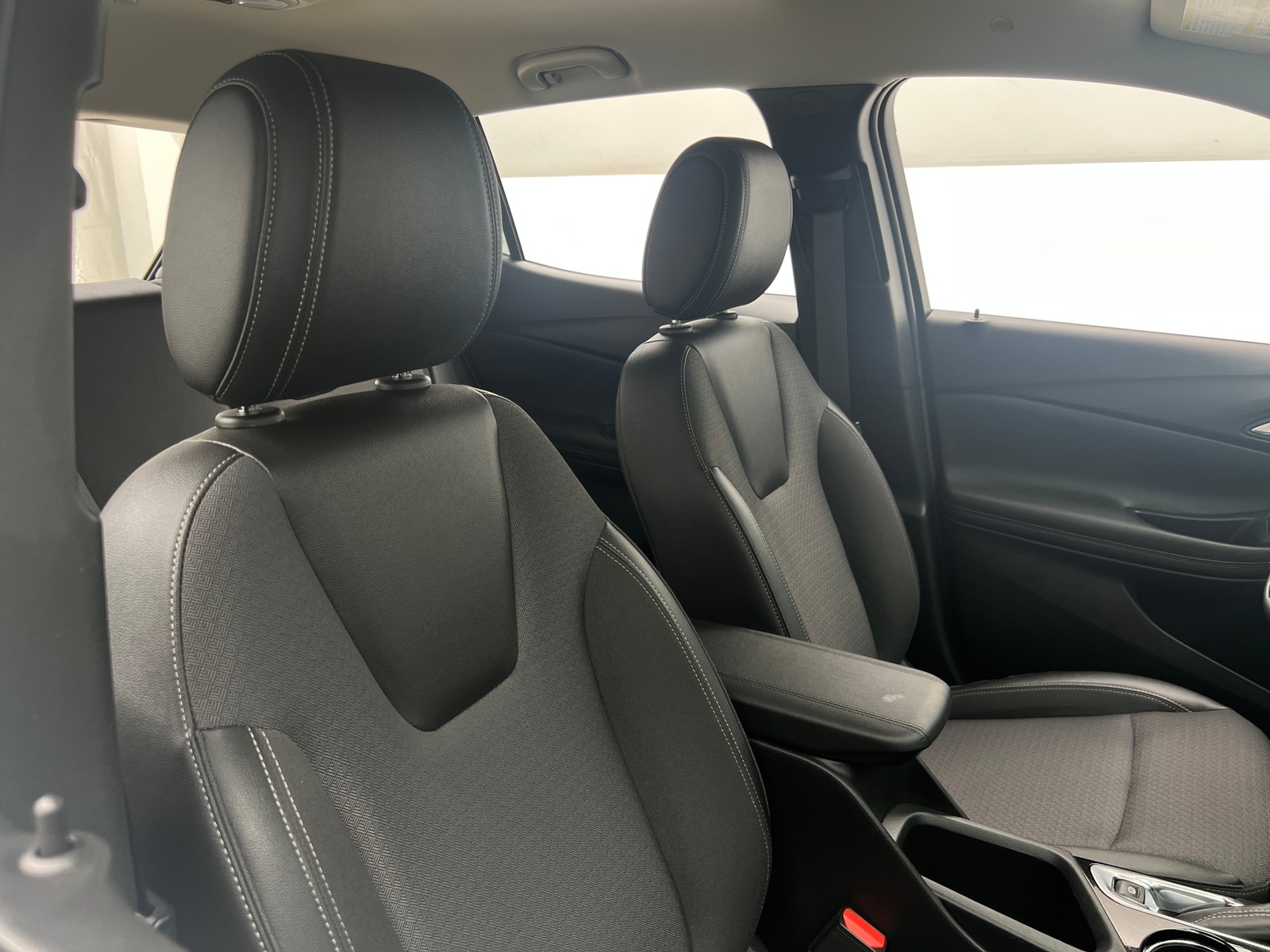 Thumbnail: 2025 Buick Encore GX - 2