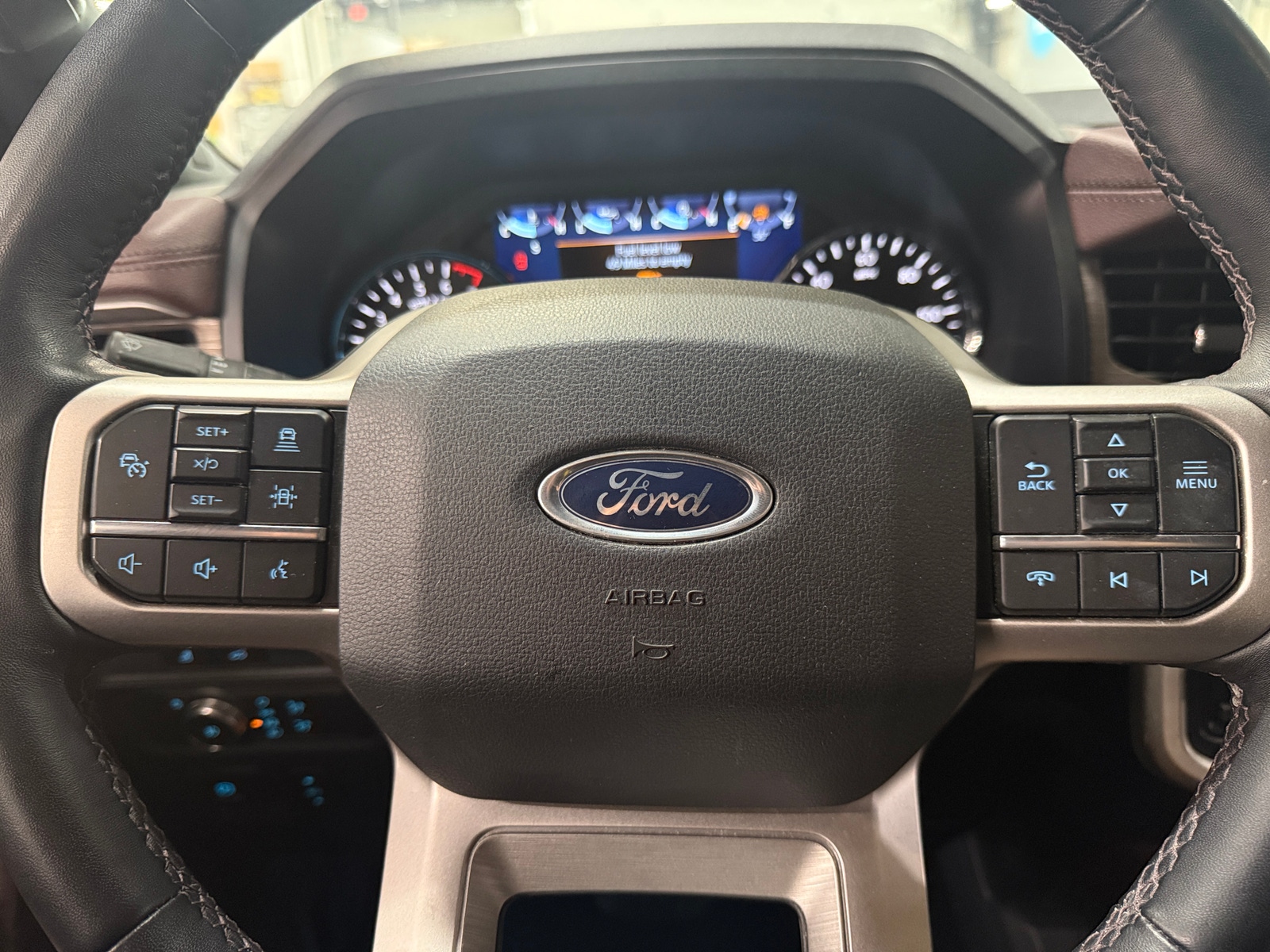 Thumbnail: 2022 Ford Expedition - 4