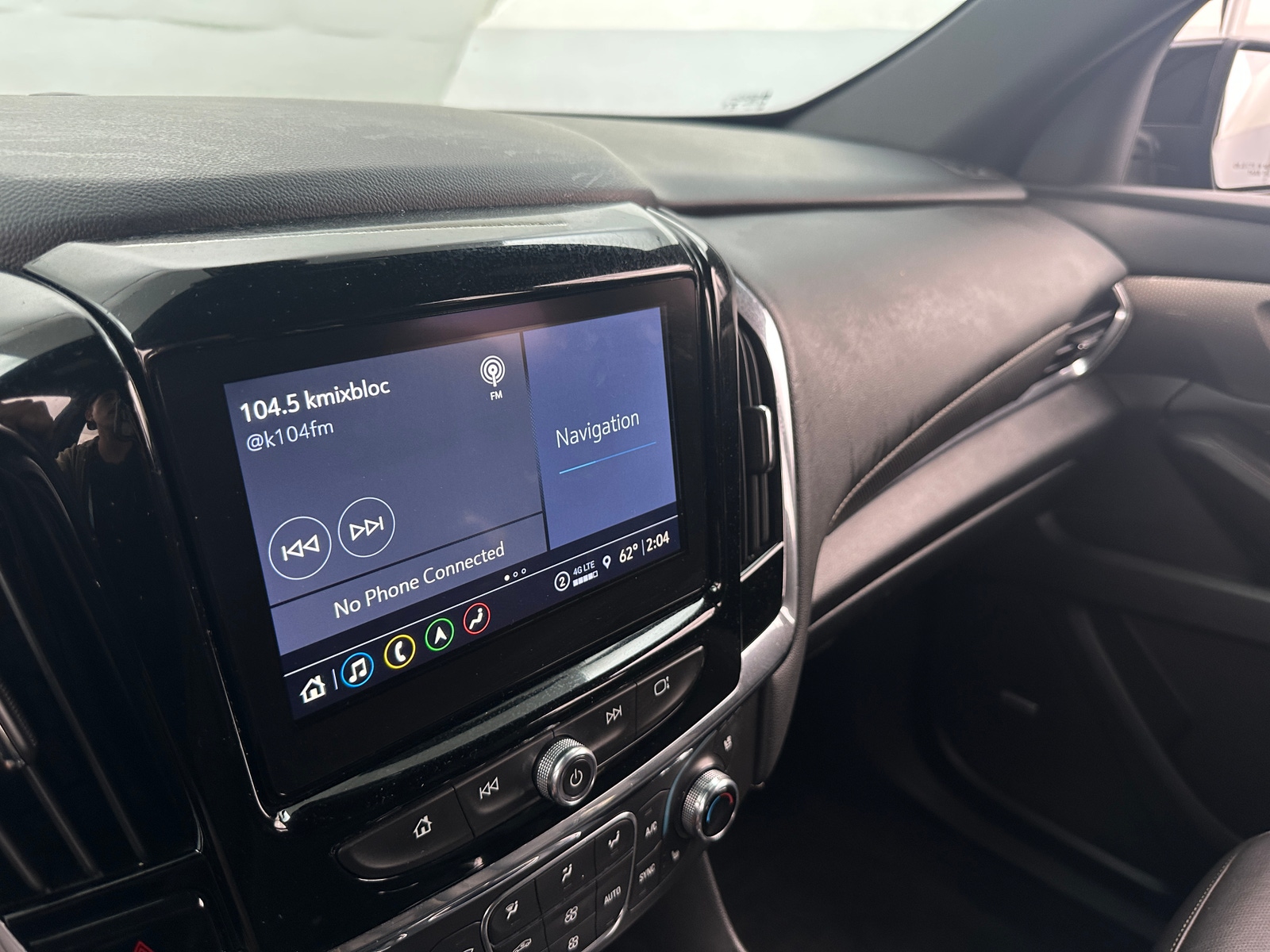 Thumbnail: 2023 Chevrolet Traverse - 3