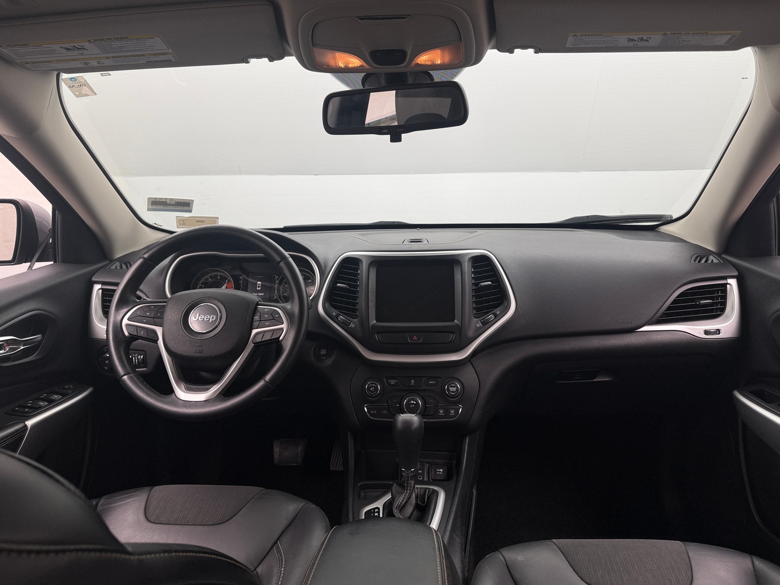 Thumbnail: 2018 Jeep Cherokee - 3