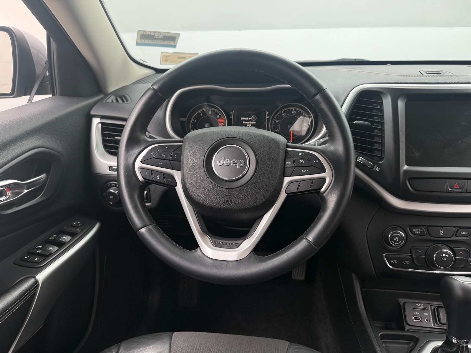 Thumbnail: 2018 Jeep Cherokee - 5