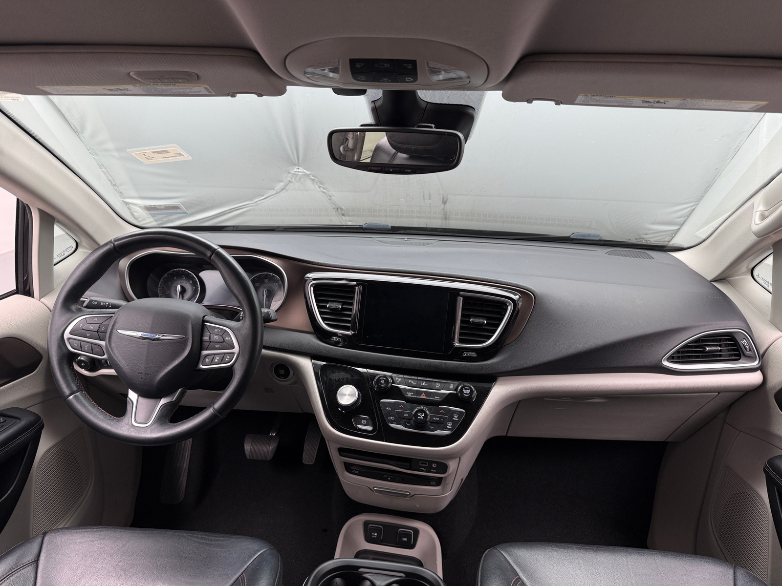 Thumbnail: 2017 Chrysler Pacifica - 2